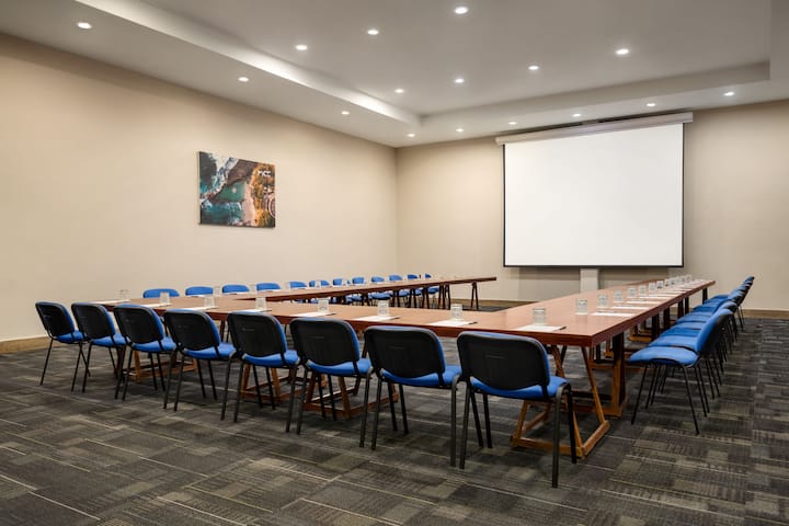 U-shape meeting room at Grand Palladium Vallarta, All Inclusive Resort & Spa in Punta Mita, Other than US/Canada
