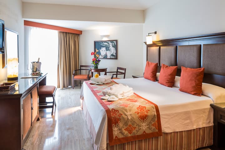 Grand Palladium Vallarta, All Inclusive Resort & Spa suite in Punta Mita, Other than US/Canada