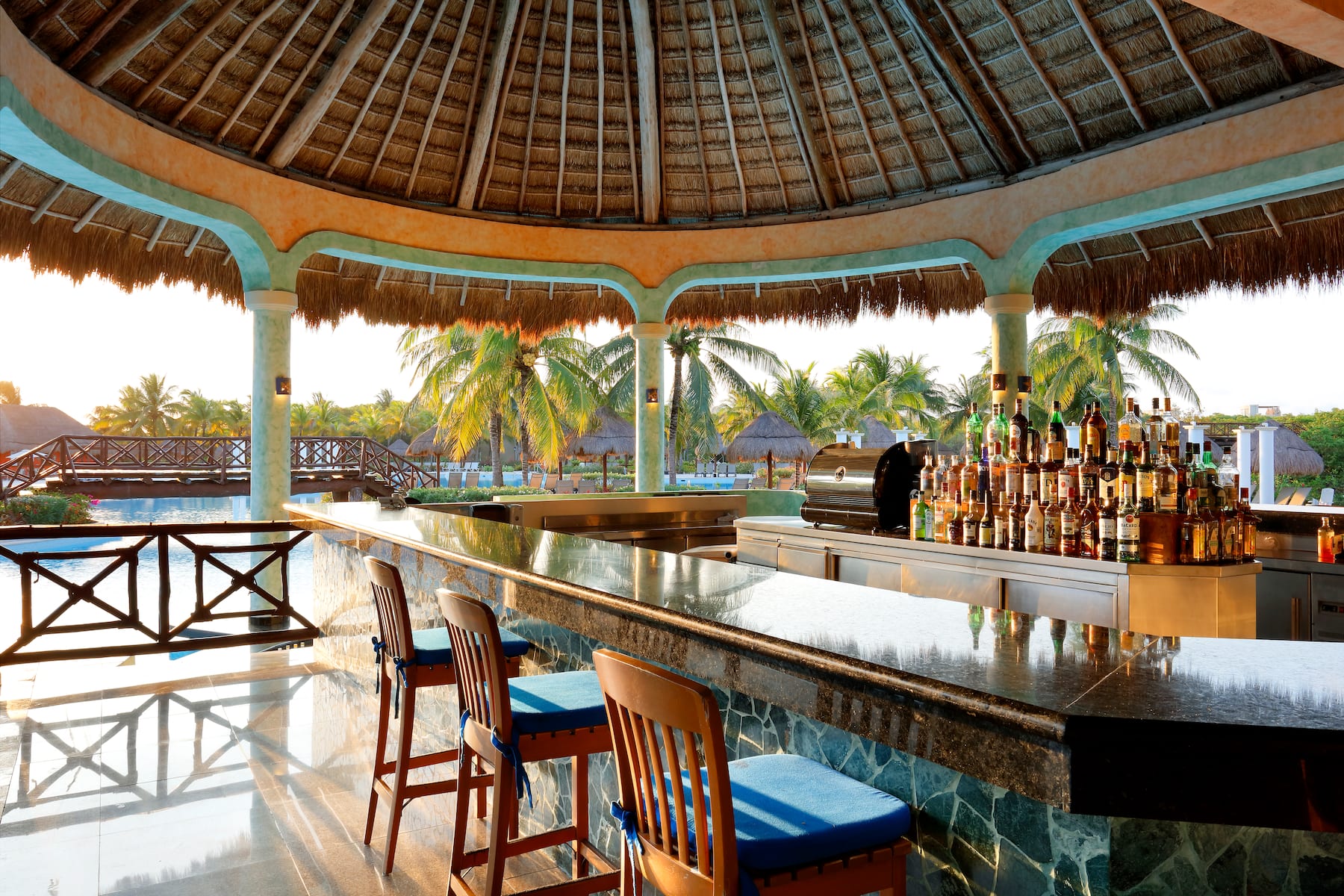 Pool bar at Grand Palladium Colonial Riviera Maya, All Inclusive Resort in Riviera Maya, Other than US/Canada