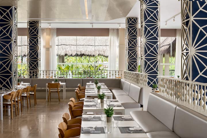 Grand Palladium Colonial Riviera Maya, All Inclusive Resort restaurant in Riviera Maya, Other than US/Canada