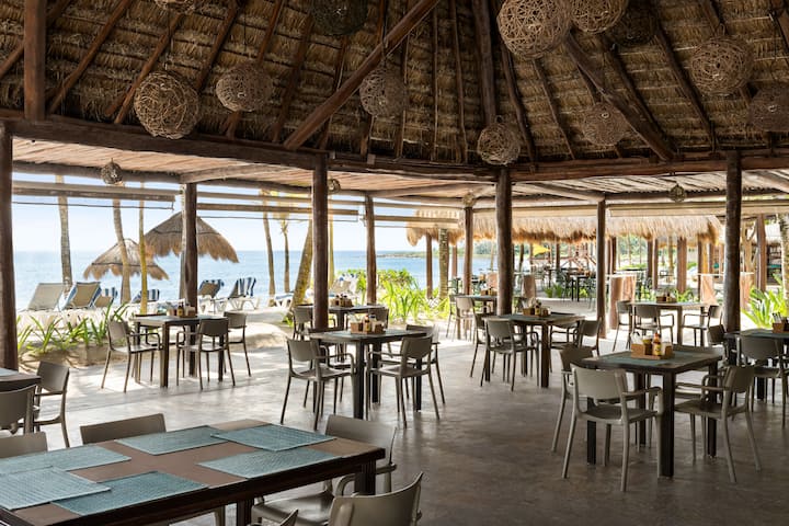 Grand Palladium Colonial Riviera Maya, All Inclusive Resort restaurant in Riviera Maya, Other than US/Canada