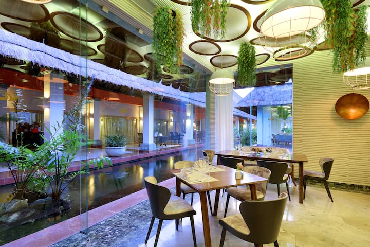 Grand Palladium Colonial Riviera Maya, All Inclusive Resort restaurant in Riviera Maya, Other than US/Canada