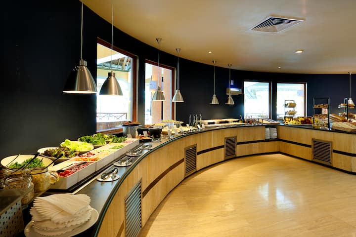 Grand Palladium Colonial Riviera Maya, All Inclusive Resort restaurant in Riviera Maya, Other than US/Canada