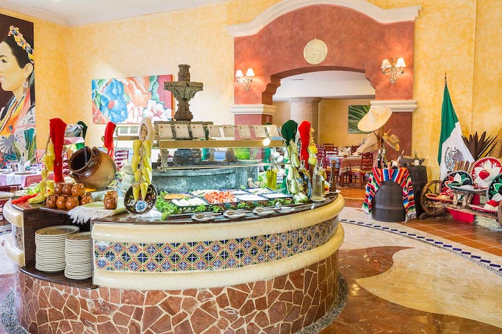 Grand Palladium Colonial Riviera Maya, All Inclusive Resort restaurant in Riviera Maya, Other than US/Canada