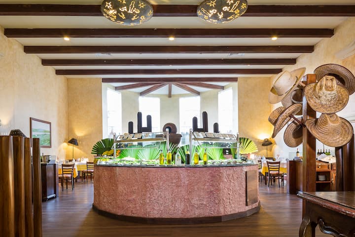 Grand Palladium Colonial Riviera Maya, All Inclusive Resort restaurant in Riviera Maya, Other than US/Canada