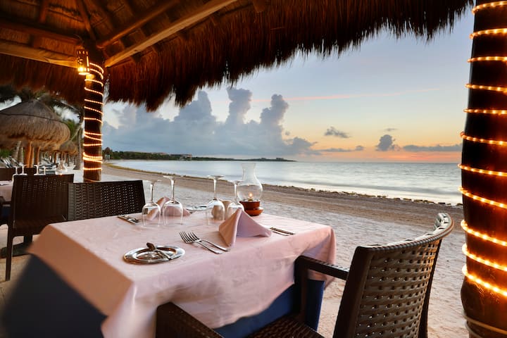 Grand Palladium Colonial Riviera Maya, All Inclusive Resort restaurant in Riviera Maya, Other than US/Canada