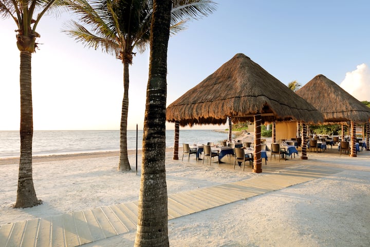 Grand Palladium Colonial Riviera Maya, All Inclusive Resort restaurant in Riviera Maya, Other than US/Canada