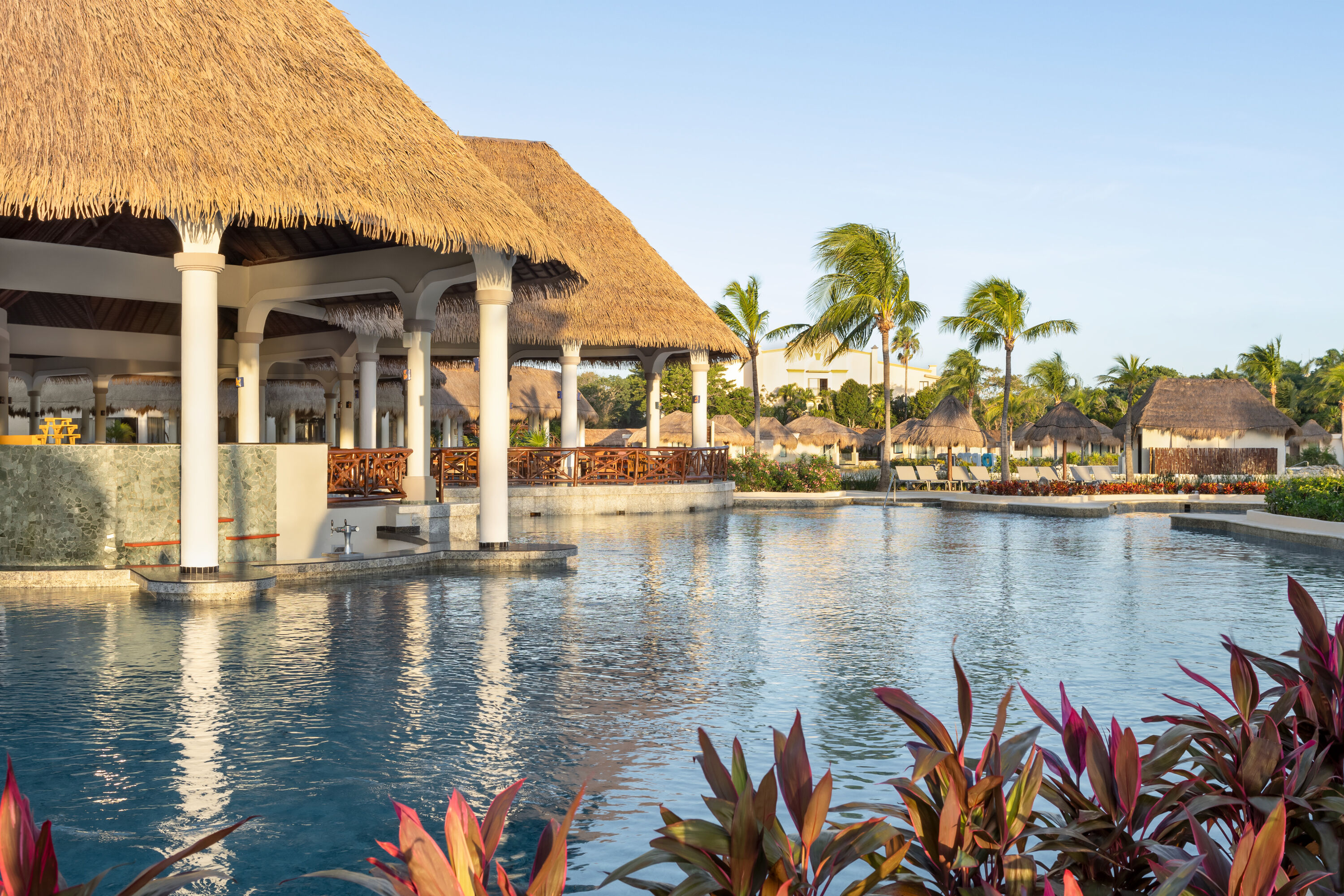 Pool bar at the Grand Palladium Select WhiteSand Resort & Spa All Inclusive in Riviera Maya, Other than US/Canada