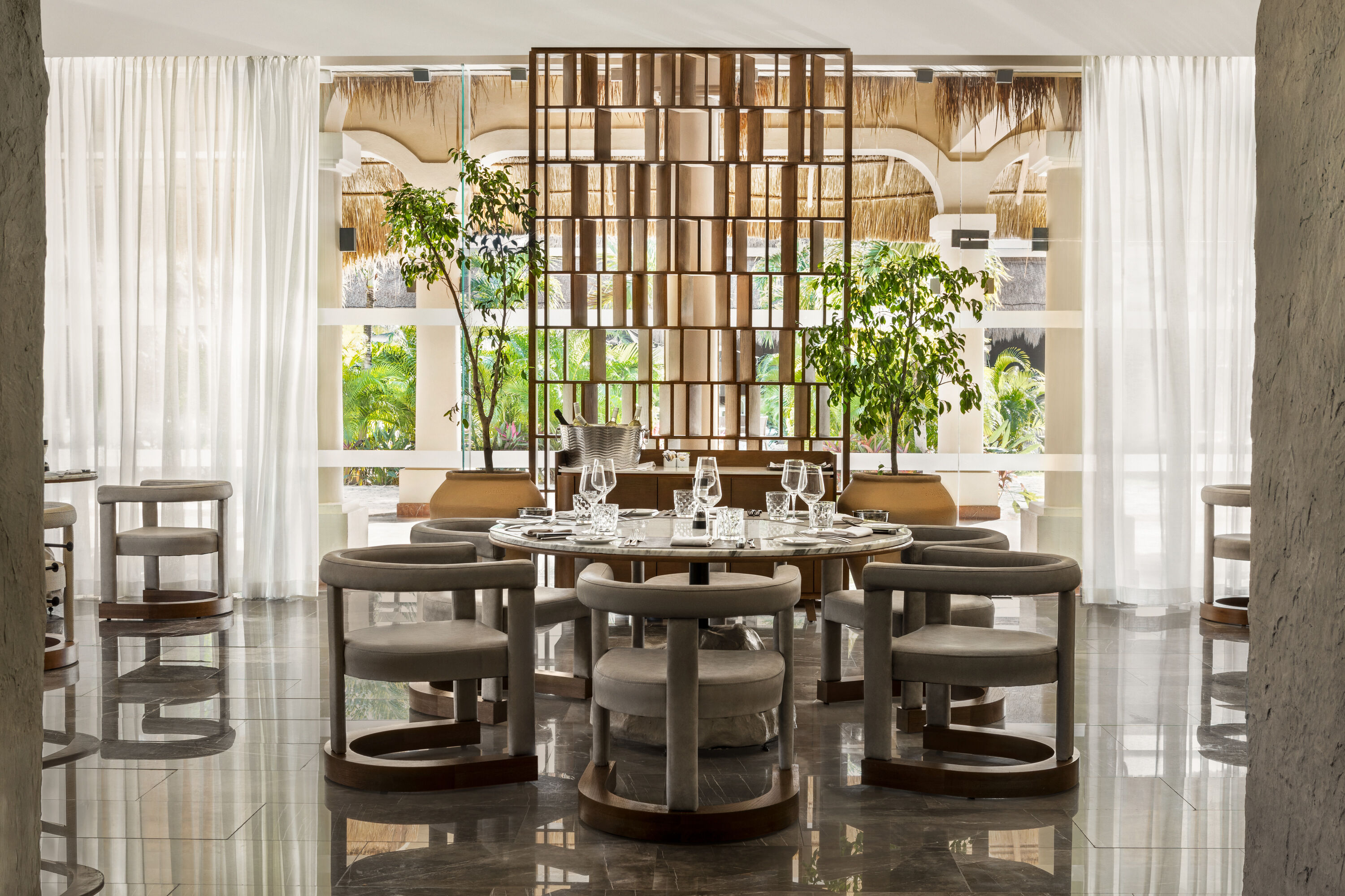 Grand Palladium Select WhiteSand Resort & Spa All Inclusive restaurant in Riviera Maya, Other than US/Canada