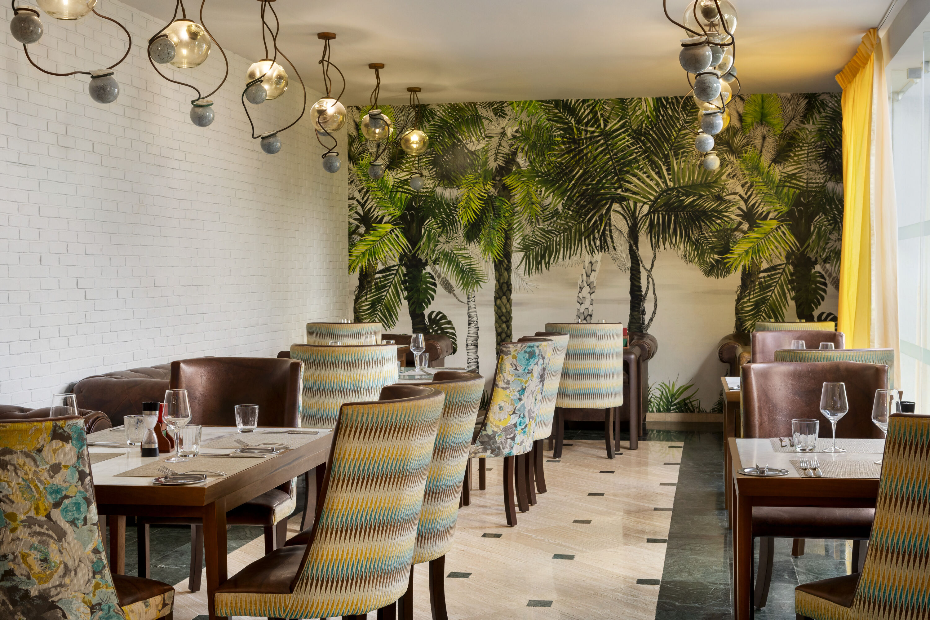 Grand Palladium Select WhiteSand Resort & Spa All Inclusive restaurant in Riviera Maya, Other than US/Canada