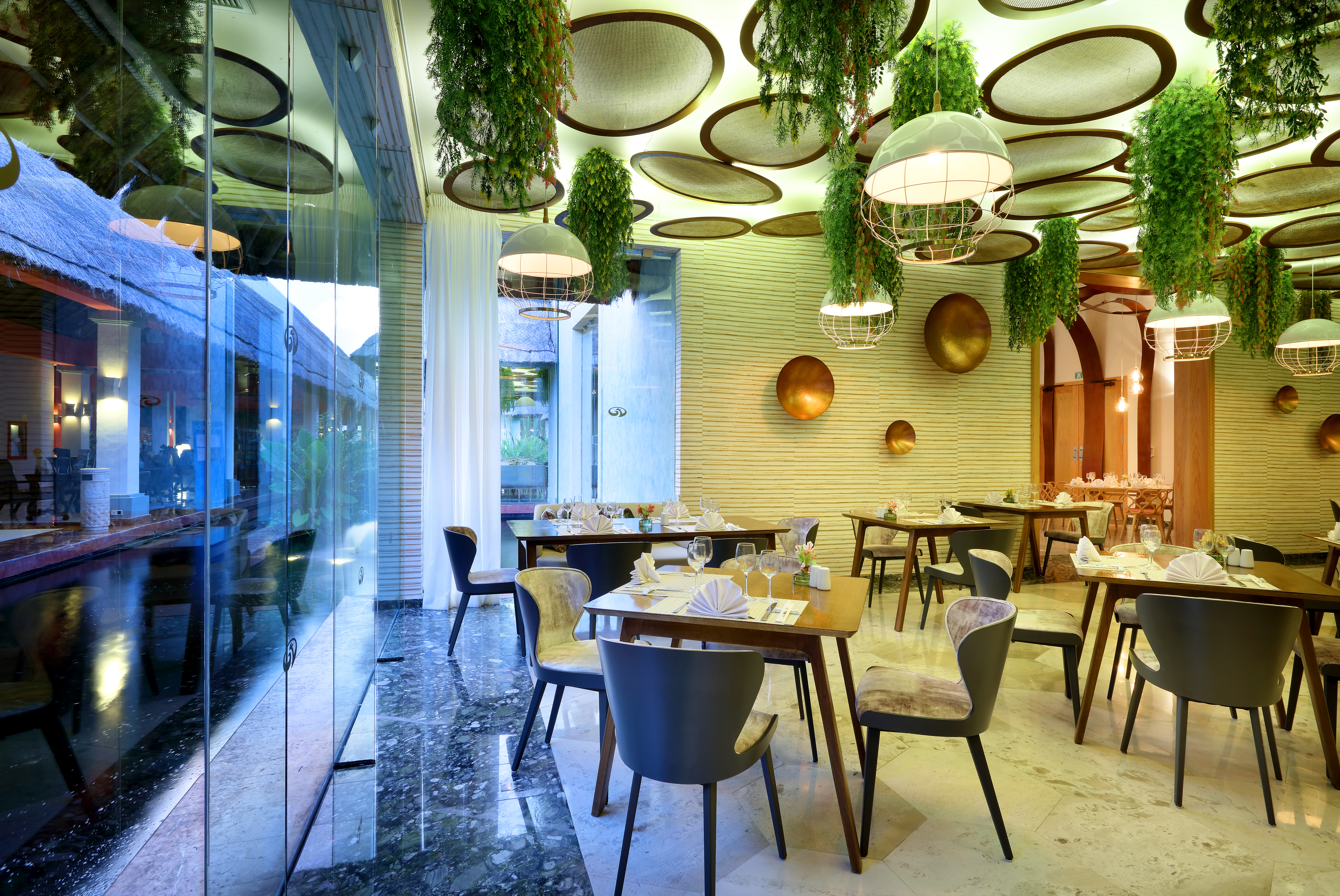 Grand Palladium Select WhiteSand Resort & Spa All Inclusive restaurant in Riviera Maya, Other than US/Canada