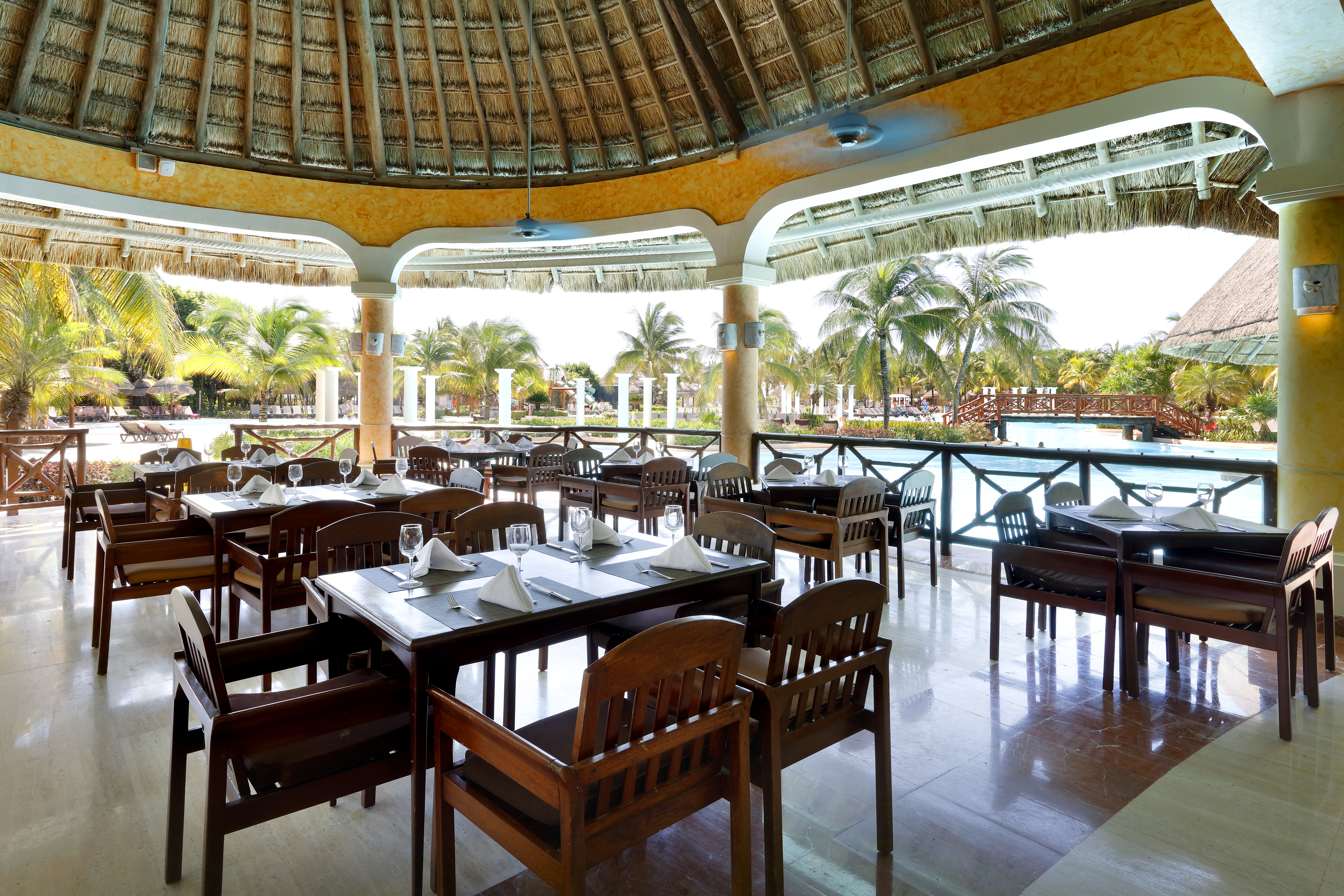 Grand Palladium Select WhiteSand Resort & Spa All Inclusive restaurant in Riviera Maya, Other than US/Canada