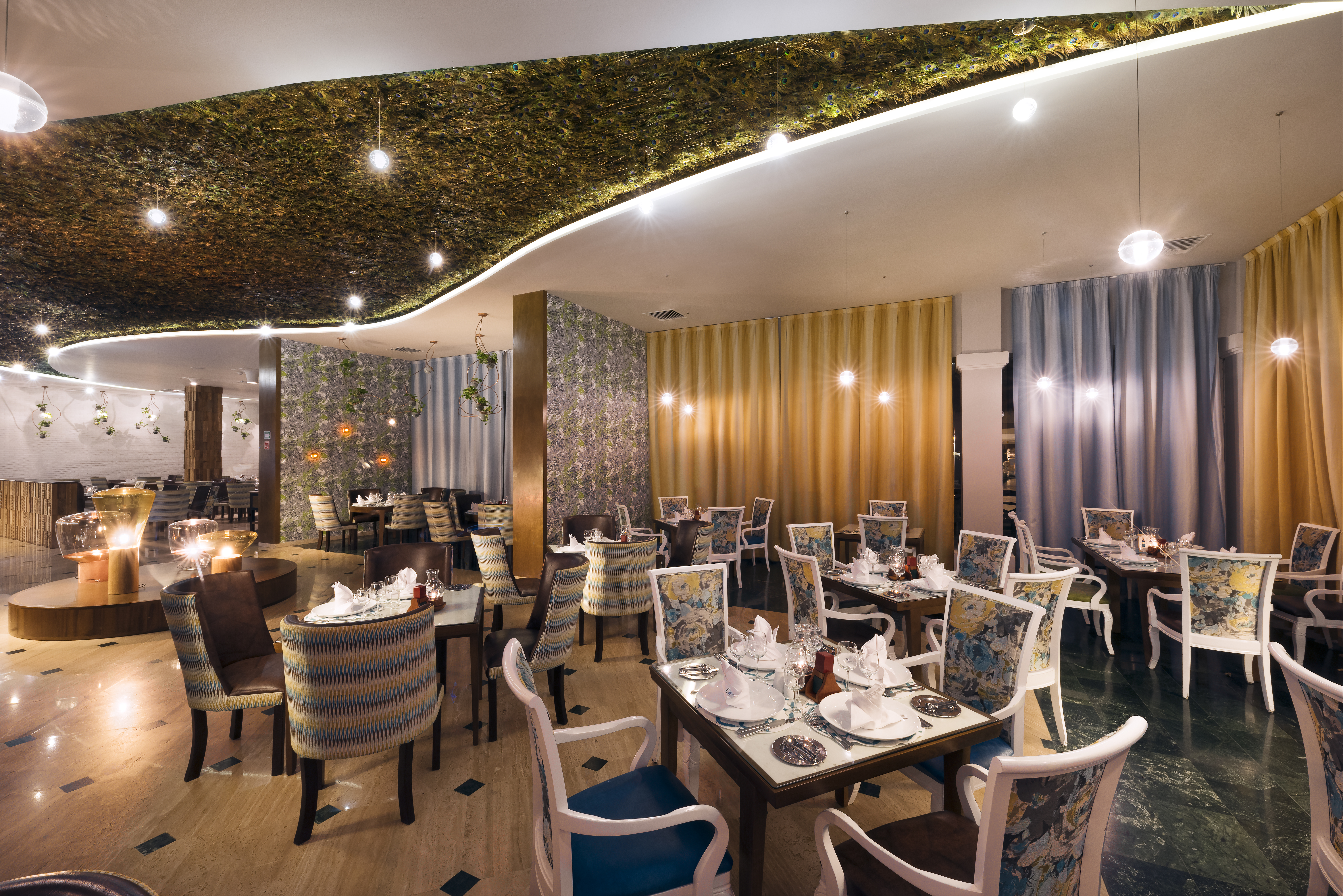 Grand Palladium Select WhiteSand Resort & Spa All Inclusive restaurant in Riviera Maya, Other than US/Canada