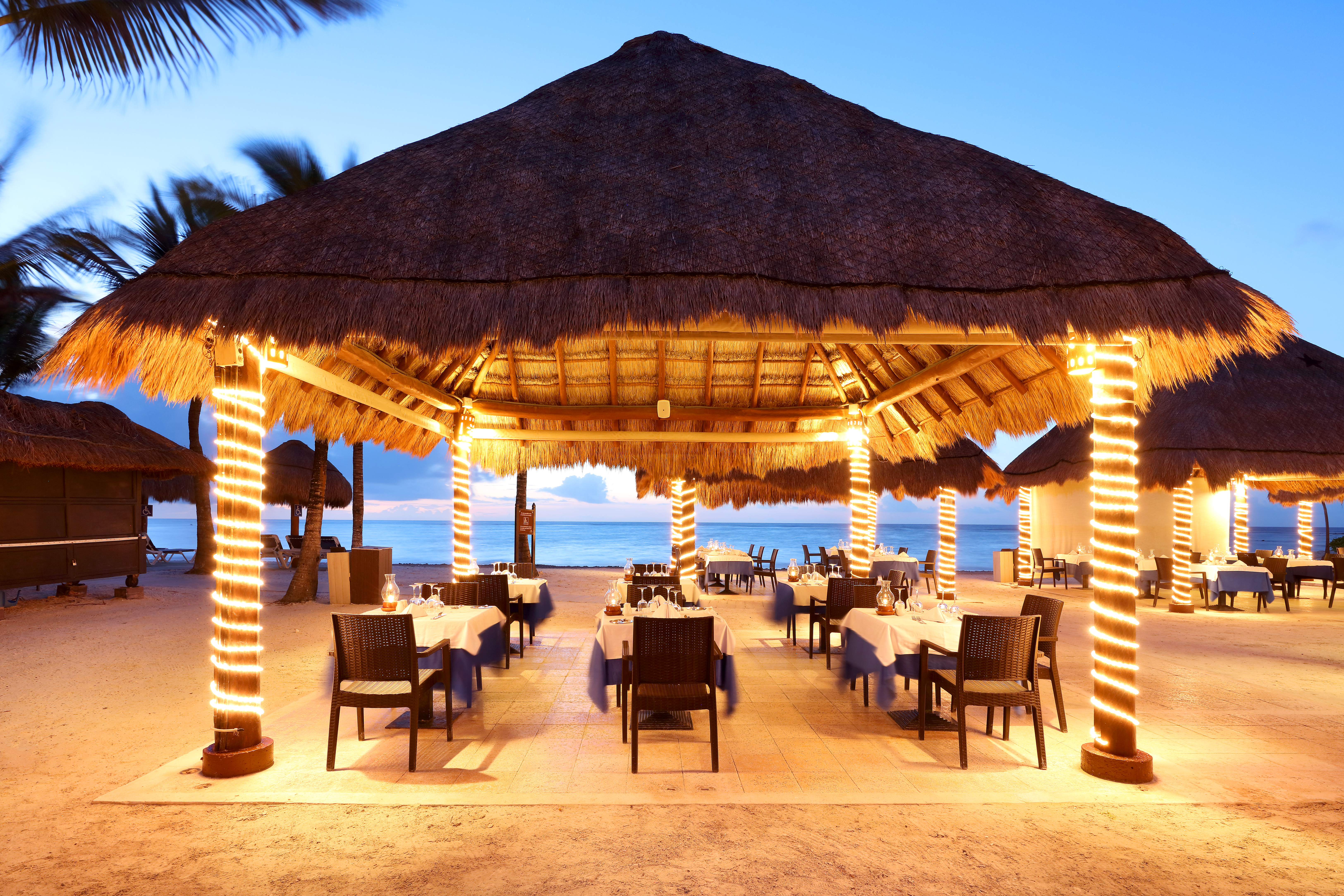 Grand Palladium Select WhiteSand Resort & Spa All Inclusive restaurant in Riviera Maya, Other than US/Canada