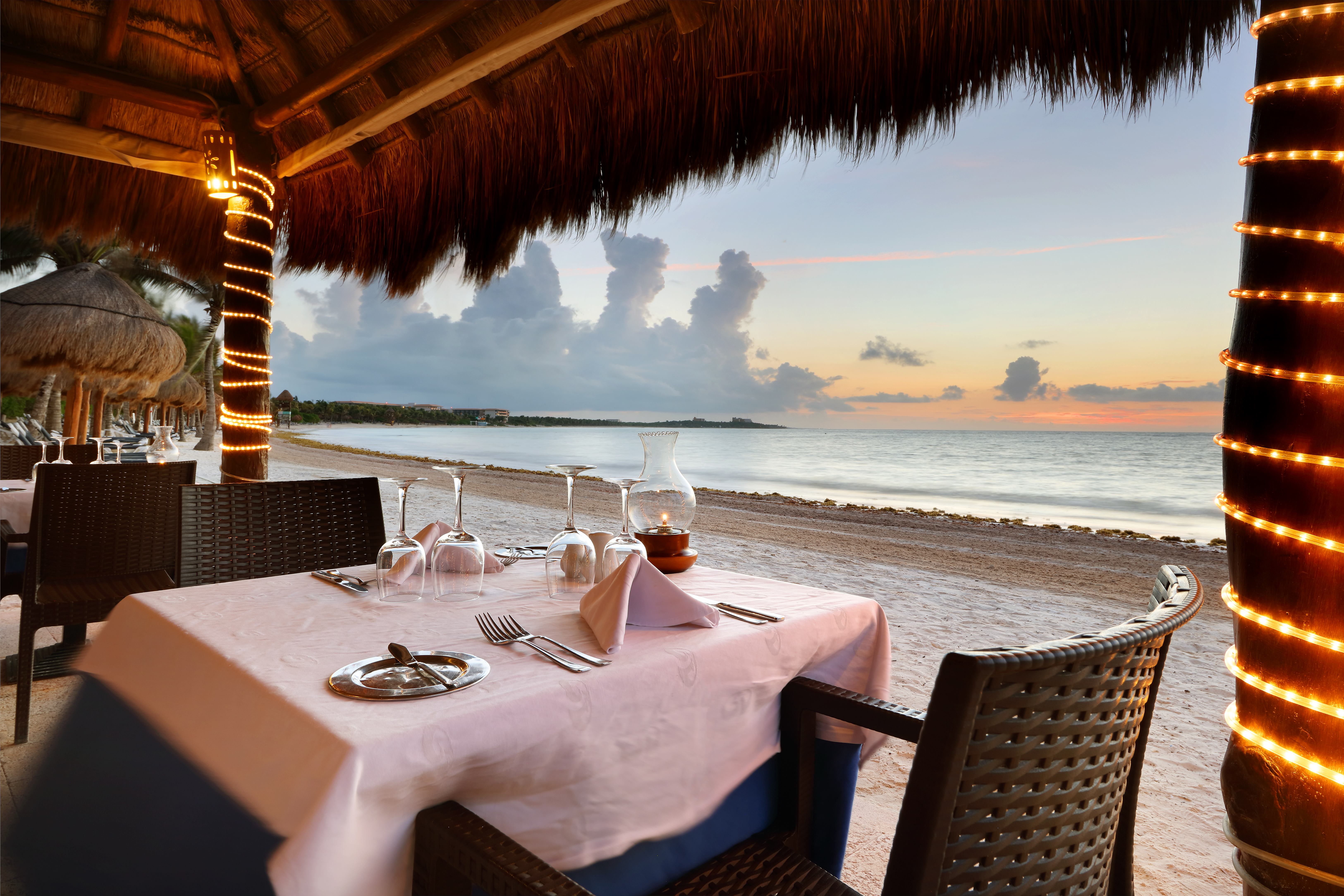 Grand Palladium Select WhiteSand Resort & Spa All Inclusive restaurant in Riviera Maya, Other than US/Canada