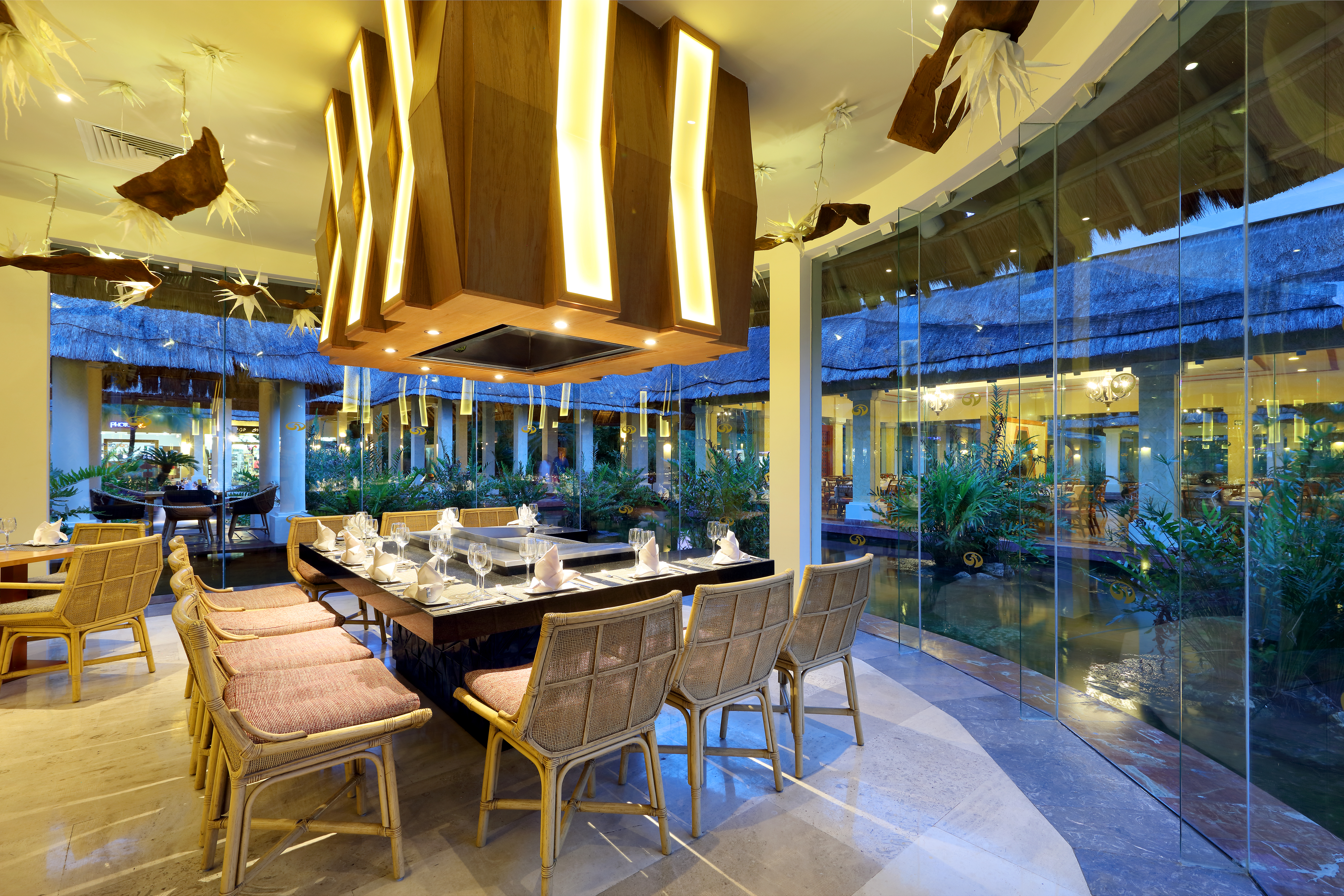 Grand Palladium Select WhiteSand Resort & Spa All Inclusive restaurant in Riviera Maya, Other than US/Canada