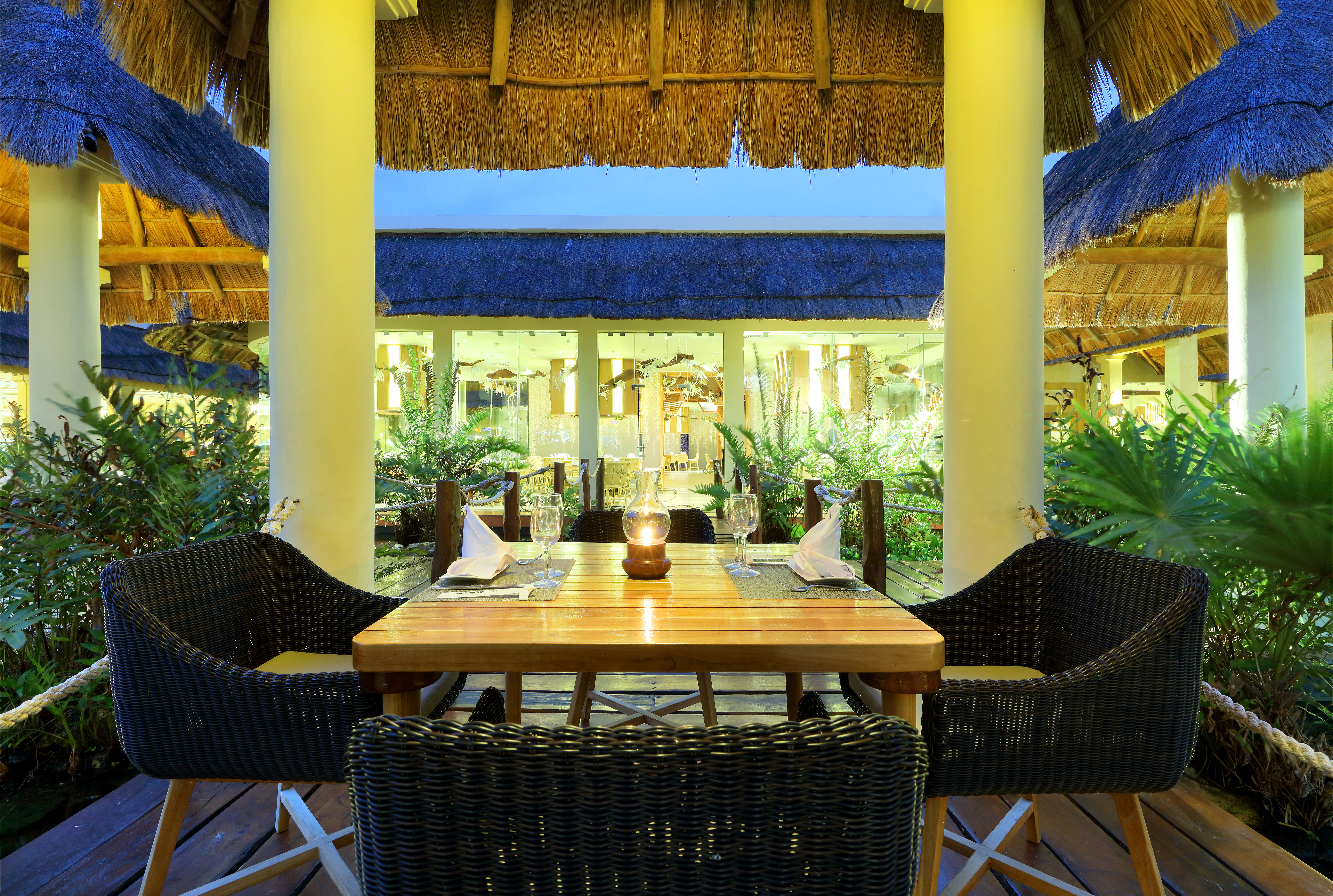 Grand Palladium Select WhiteSand Resort & Spa All Inclusive restaurant in Riviera Maya, Other than US/Canada