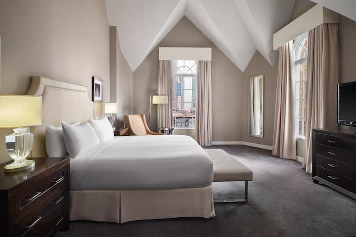 Guest room at the Bristol Panama, a Registry Collection Hotel in Panama City, Other than US/Canada