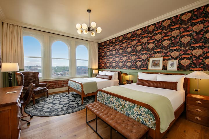 Guest room at the The Mining Exchange in Colorado Springs, Colorado