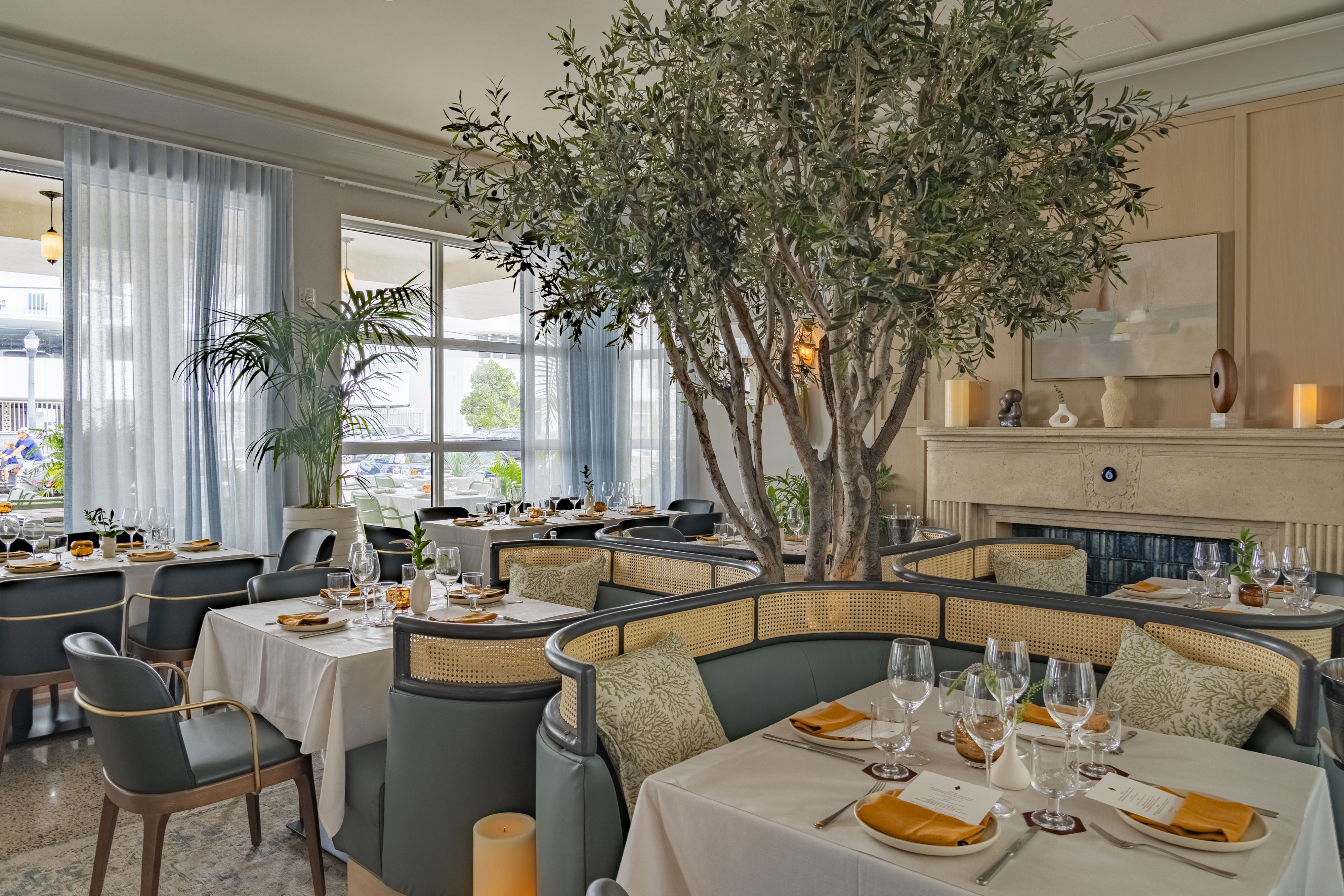 Balfour Miami Beach, a Registry Collection Hotel restaurant in Miami Beach, Florida