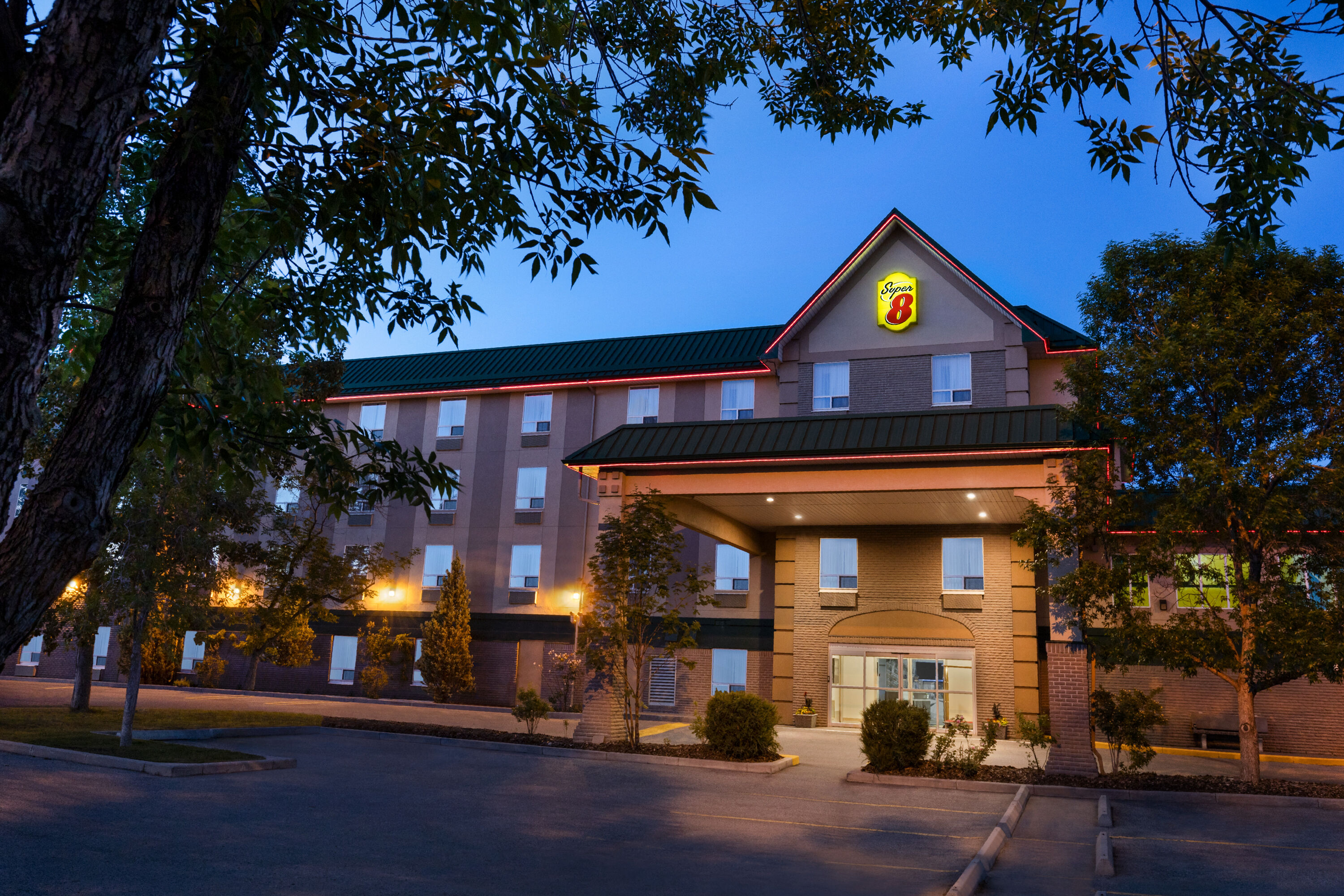 Exterior of Super 8 by Wyndham Calgary Shawnessy Area hotel in Calgary, Alberta