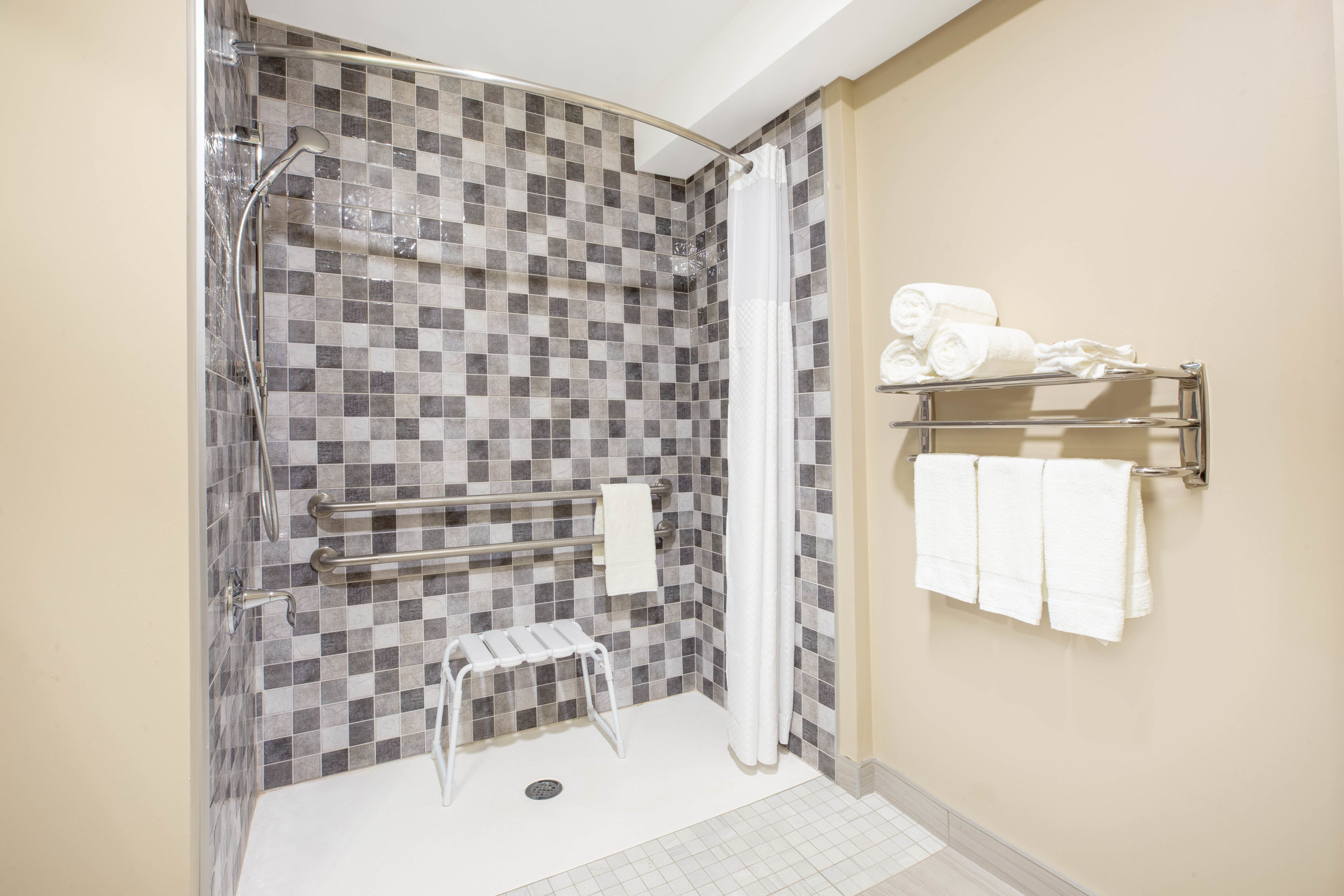 Super 8 By Wyndham Canmore Canmore Ab Hotels