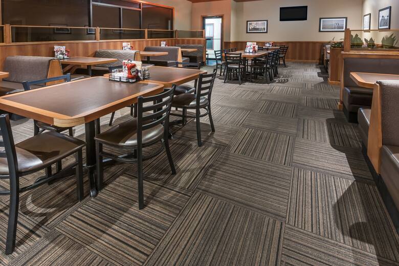 Super 8 Edmonton/West restaurant in Edmonton, Alberta
