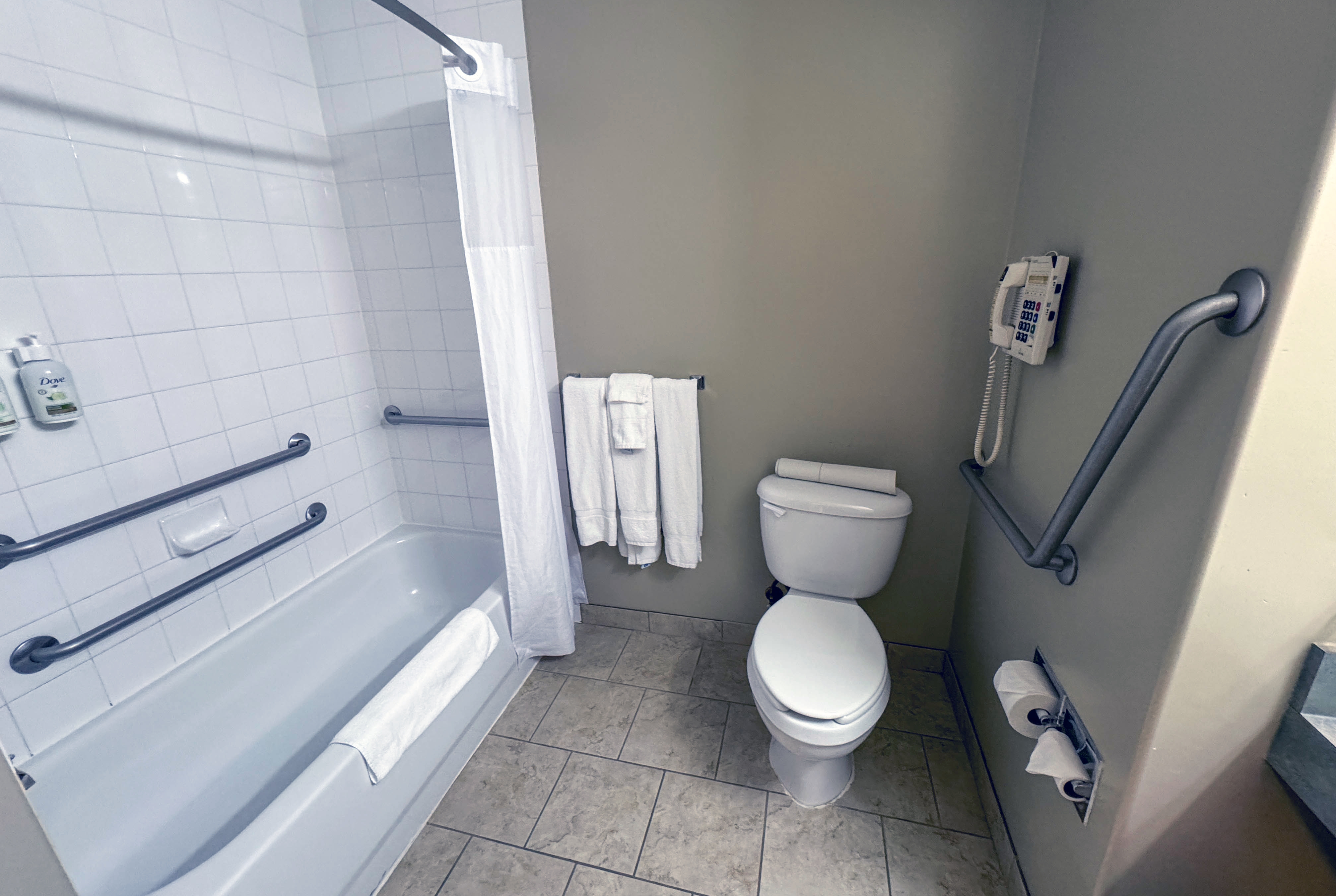 Guest room bath at the Super 8 by Wyndham Edmonton South in Edmonton, Alberta