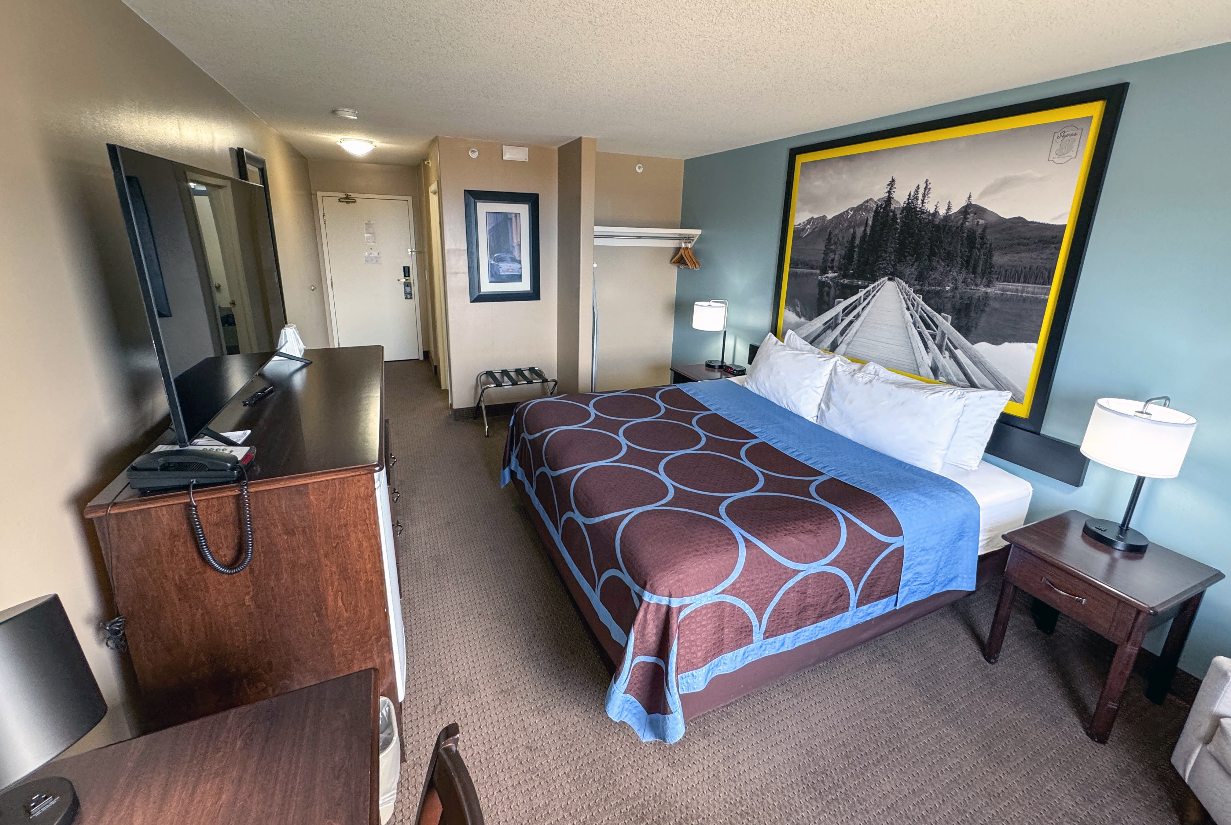 Guest room at the Super 8 by Wyndham Edmonton South in Edmonton, Alberta