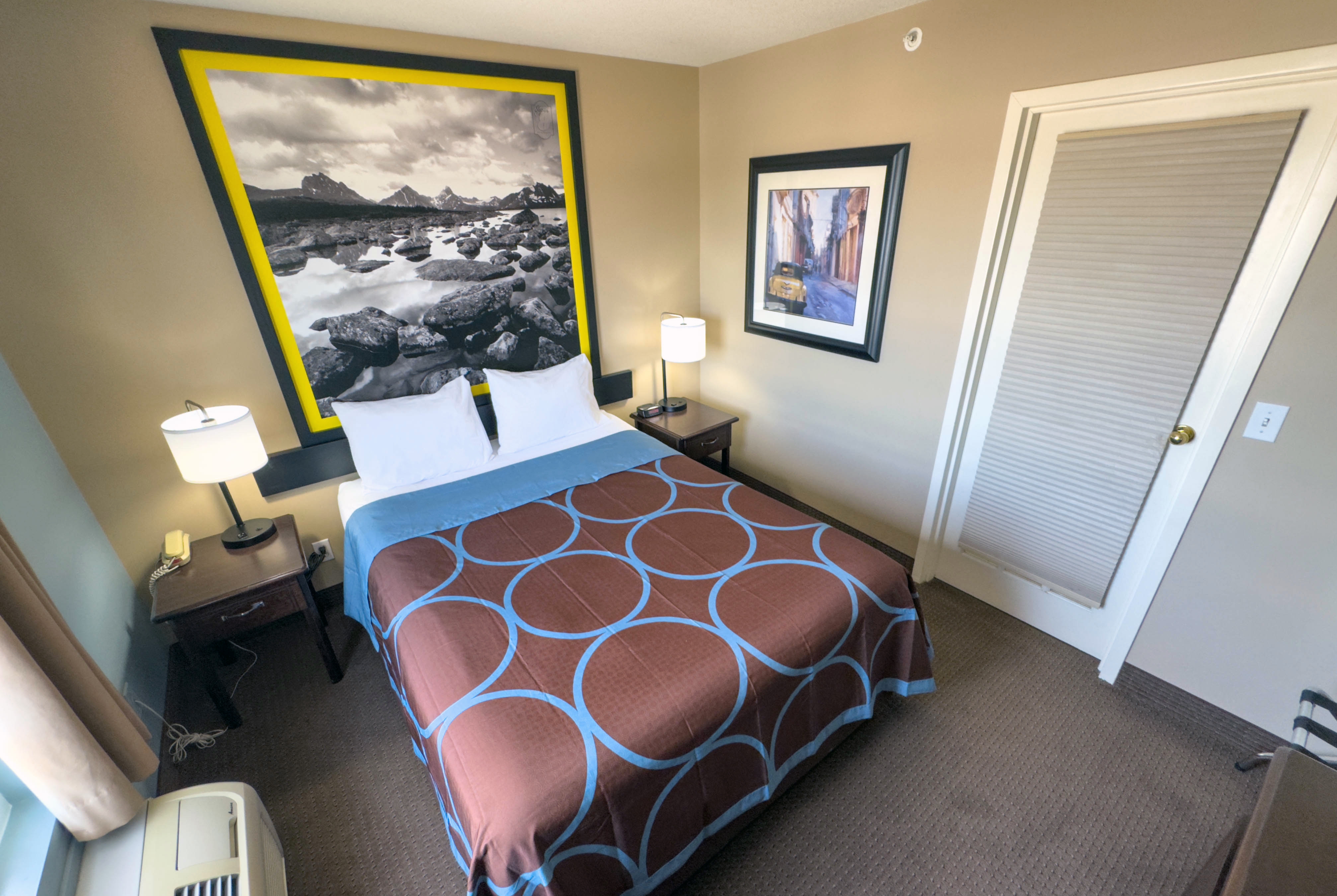 Guest room at the Super 8 by Wyndham Edmonton South in Edmonton, Alberta