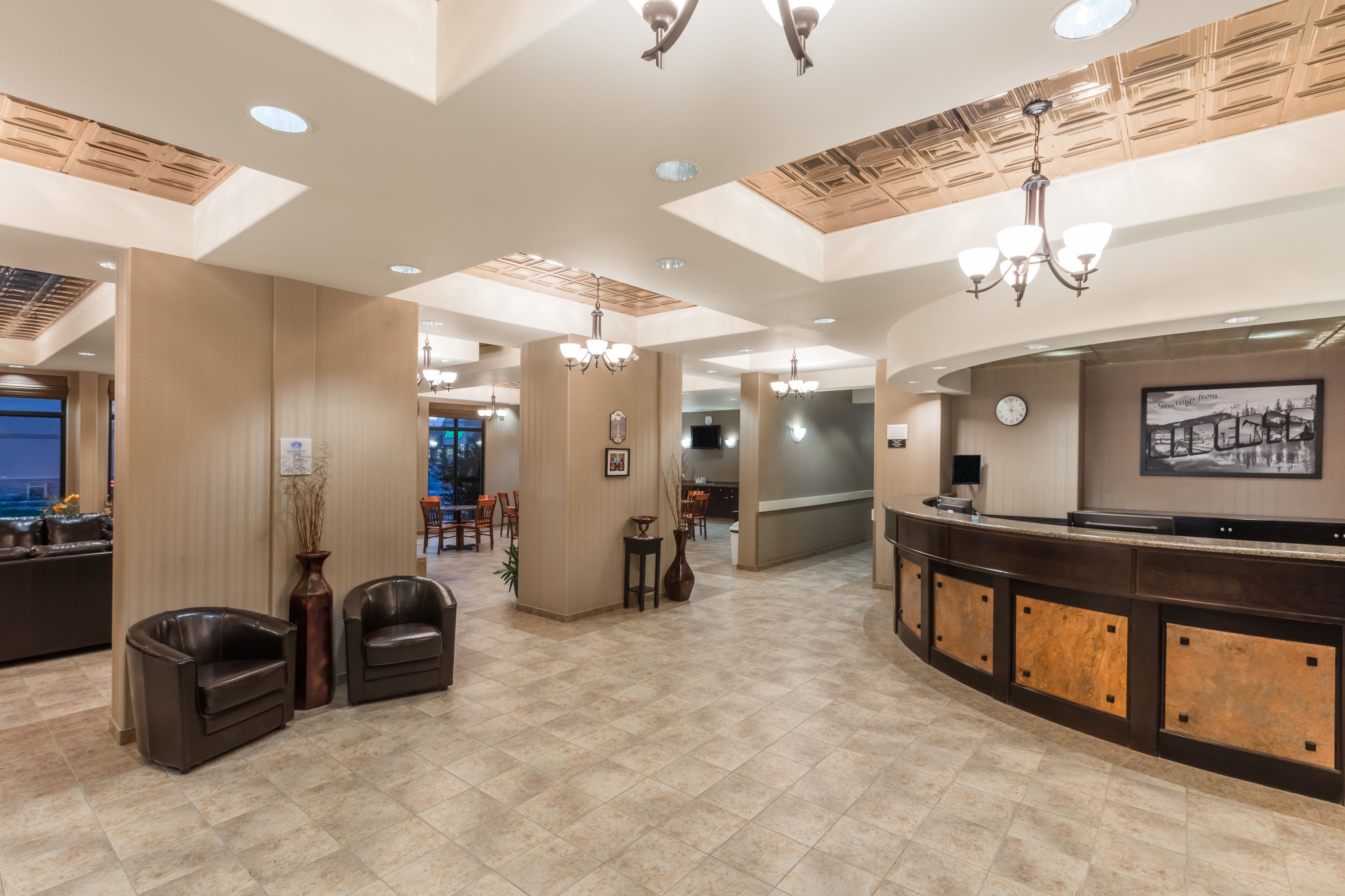 Super 8 By Wyndham Edson Edson Ab Hotels