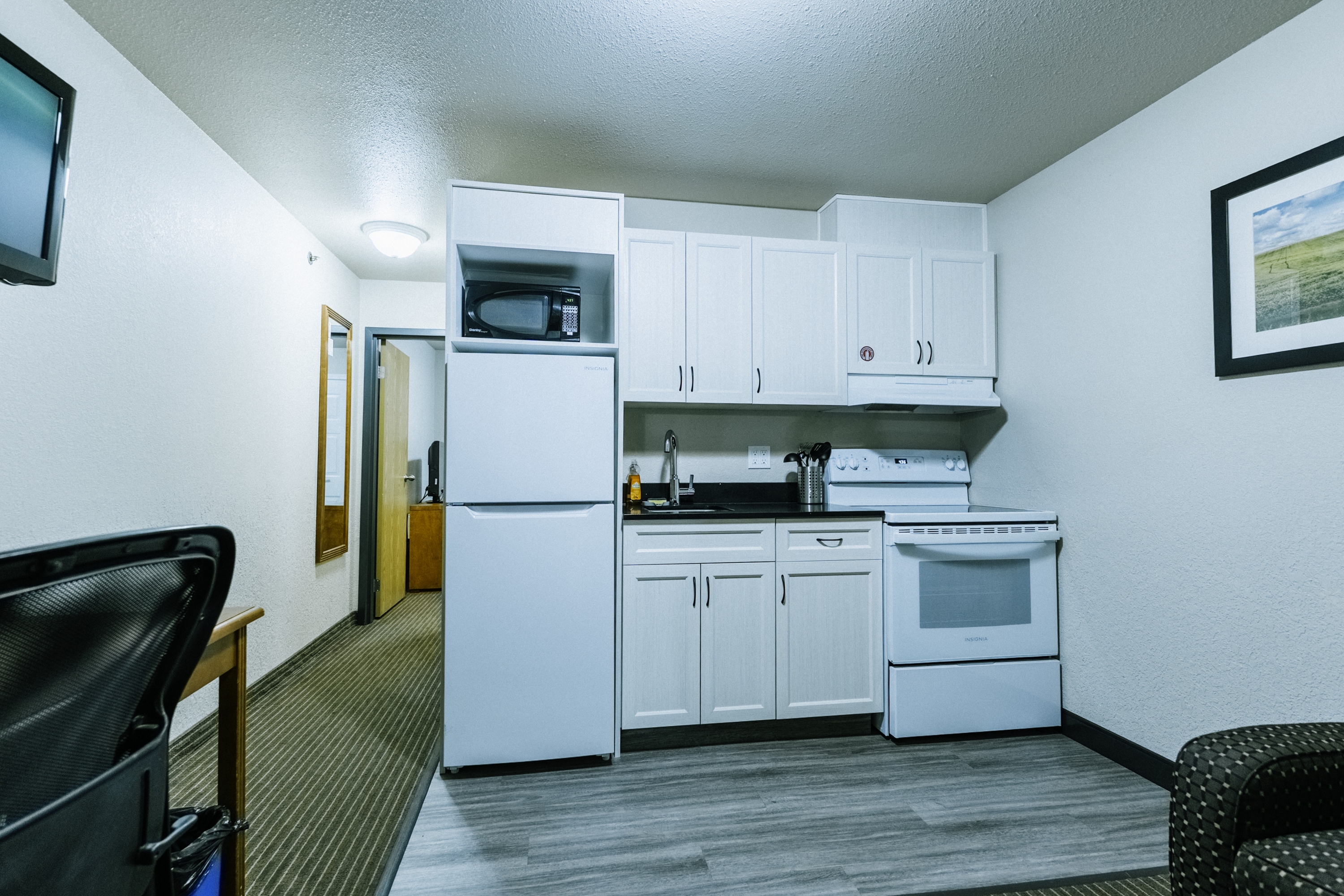 Guest room at the Super 8 by Wyndham Grande Prairie in Grande Prairie, Alberta