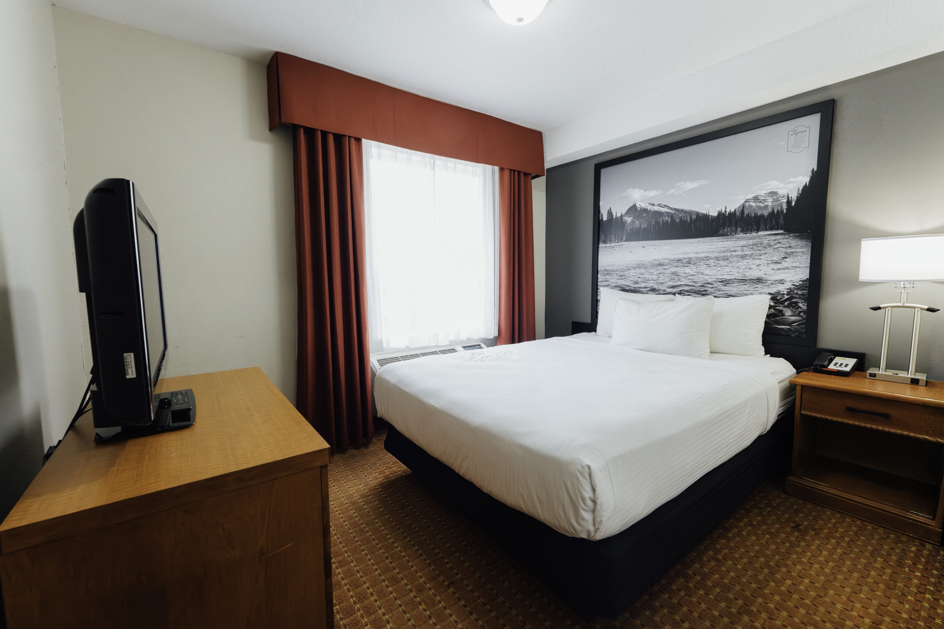 Guest room at the Super 8 by Wyndham Grande Prairie in Grande Prairie, Alberta