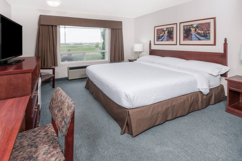 Guest room at the Super 8 High River AB in High River, Alberta