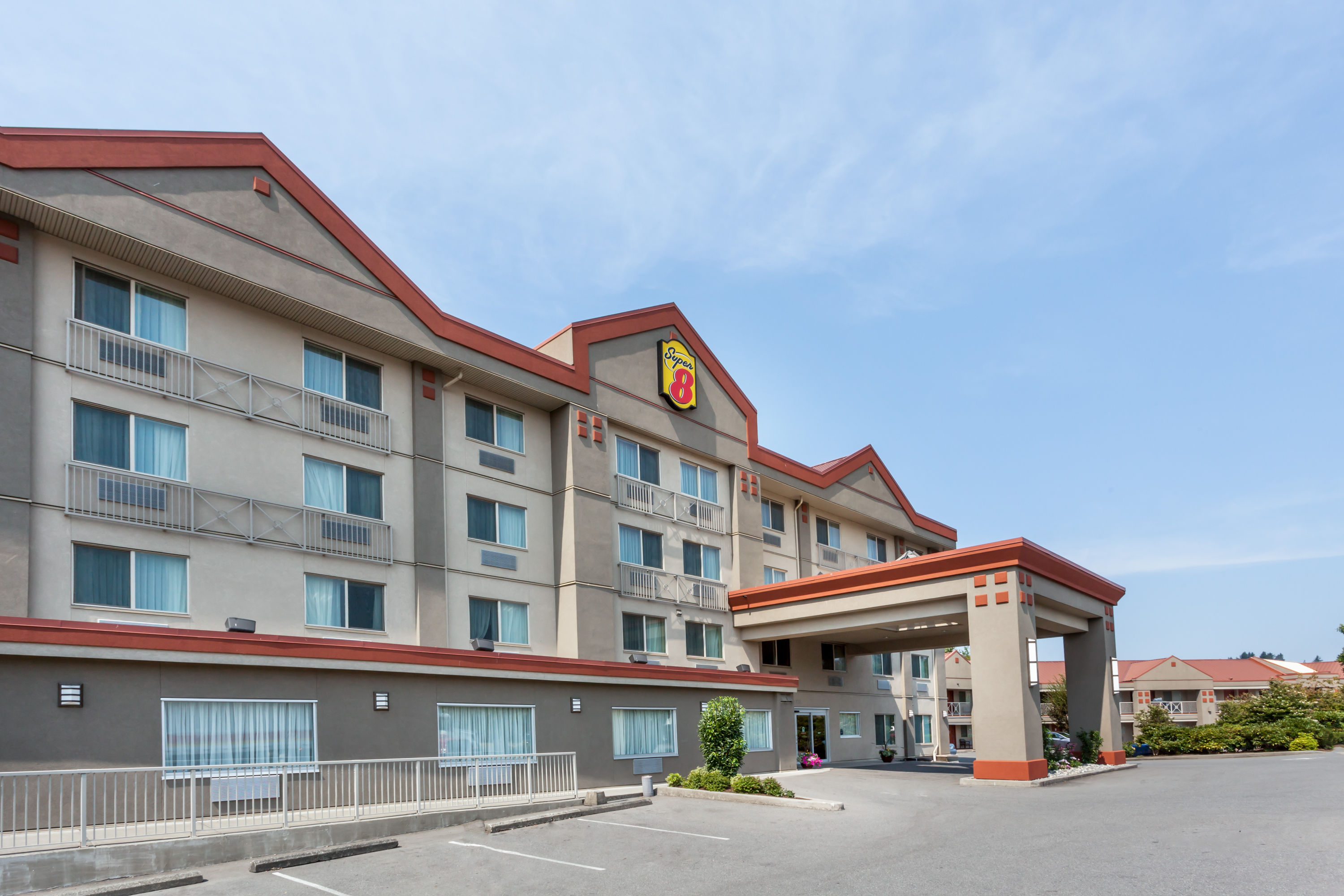 Exterior of Super 8 by Wyndham Abbotsford BC hotel in Abbotsford, British Columbia