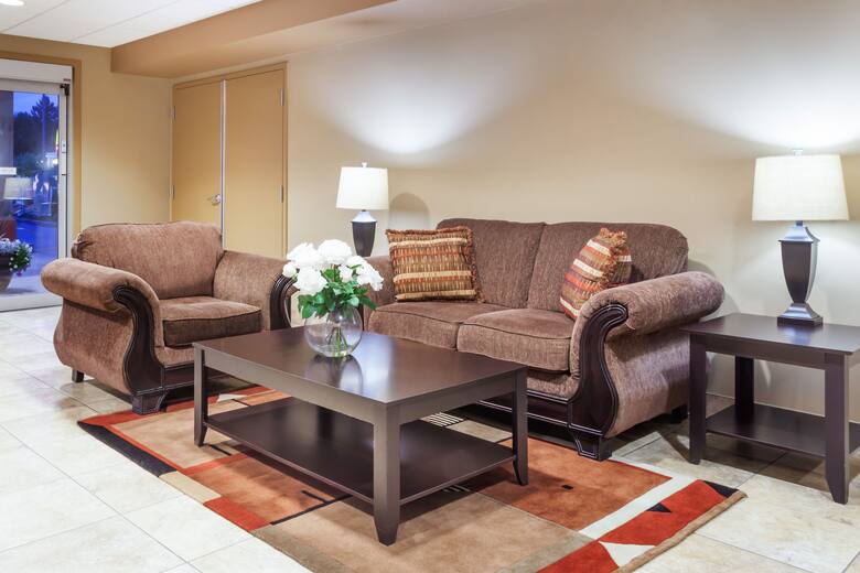 Super 8 Abbotsford BC hotel lobby in Abbotsford, British Columbia
