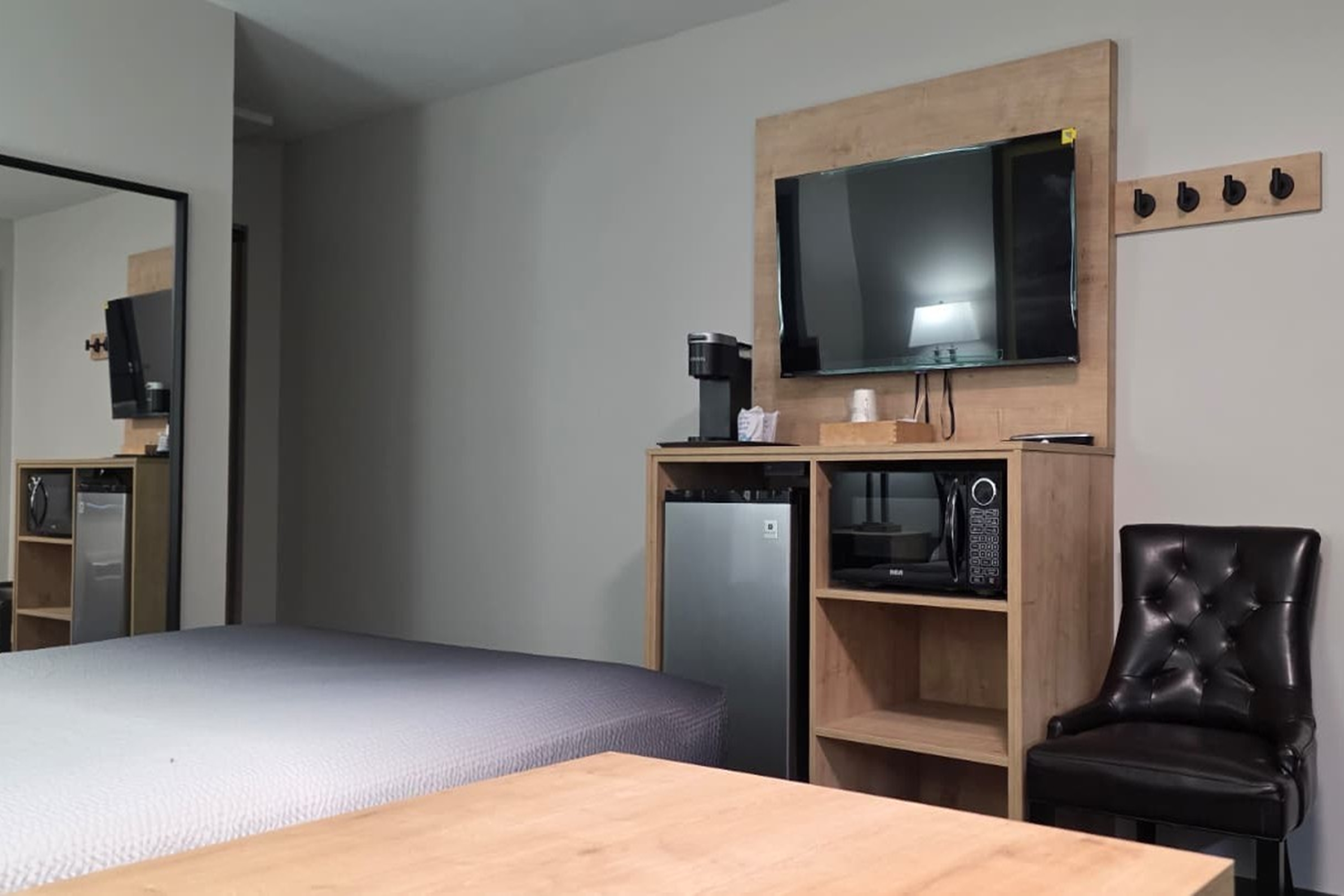 Guest room at the Super 8 by Wyndham Clearwater BC in Clearwater, British Columbia