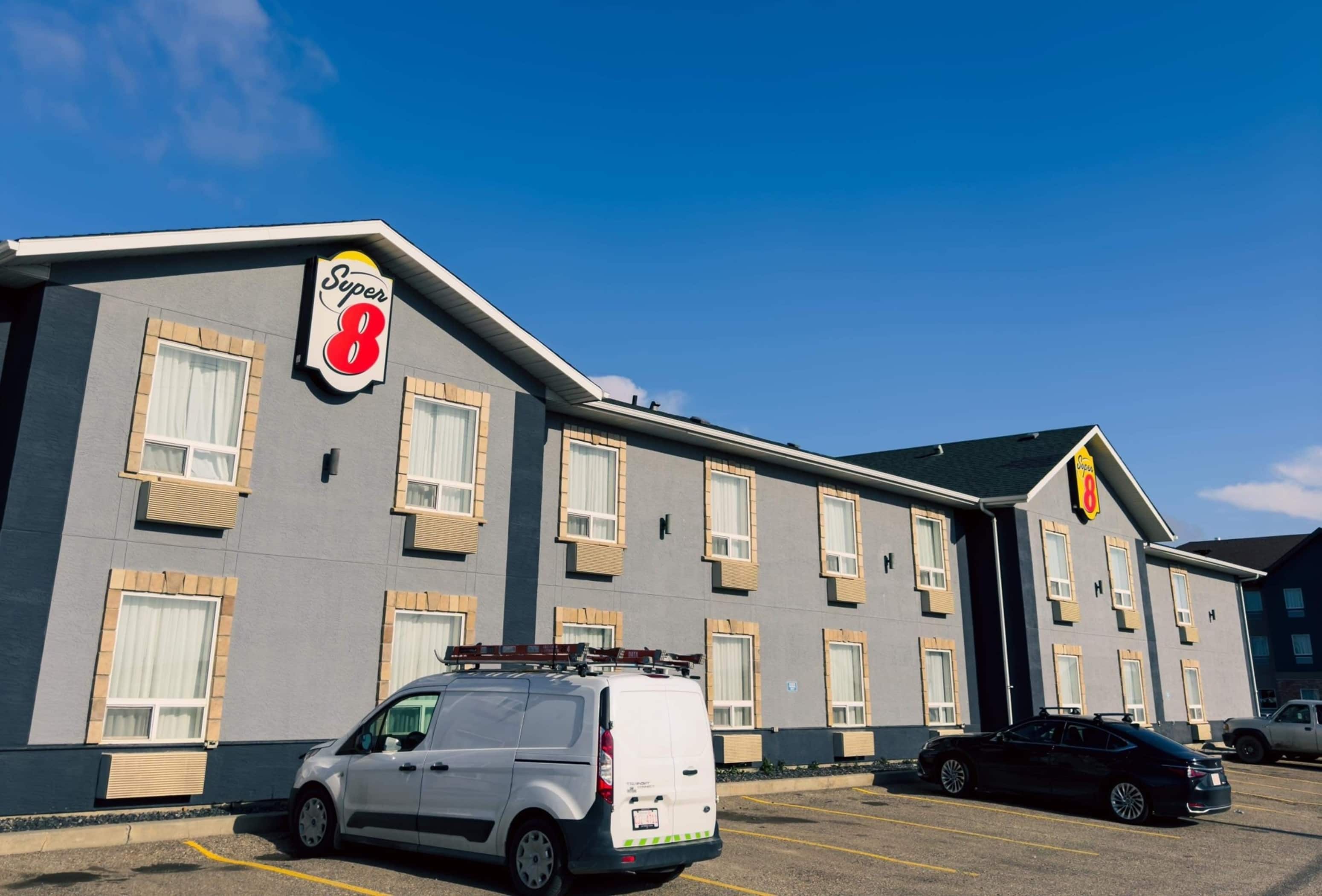 Super 8 by Wyndham Dawson Creek Dawson Creek BC Hotels