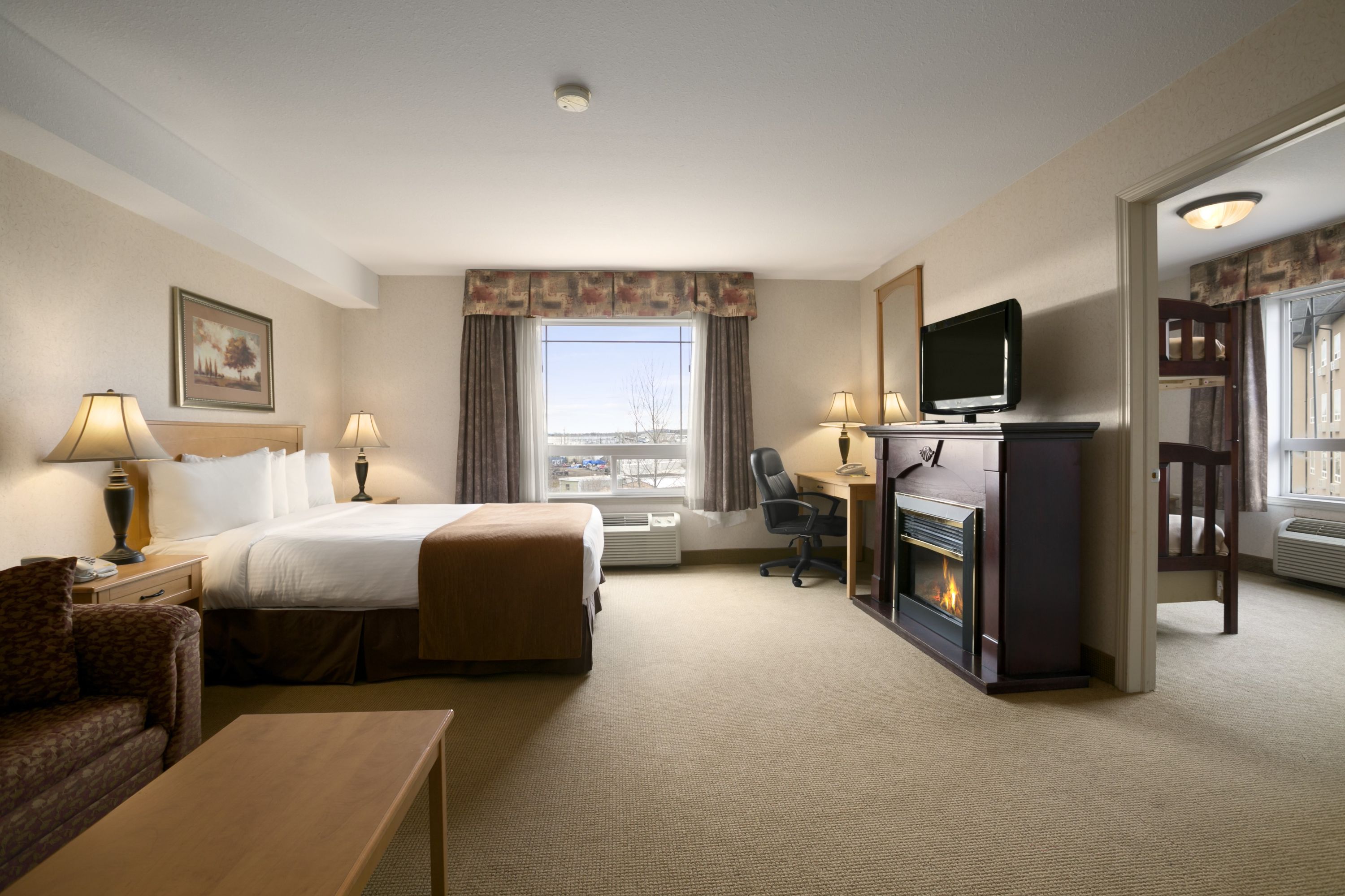Super 8 by Wyndham Fort Nelson BC suite in Fort Nelson, British Columbia