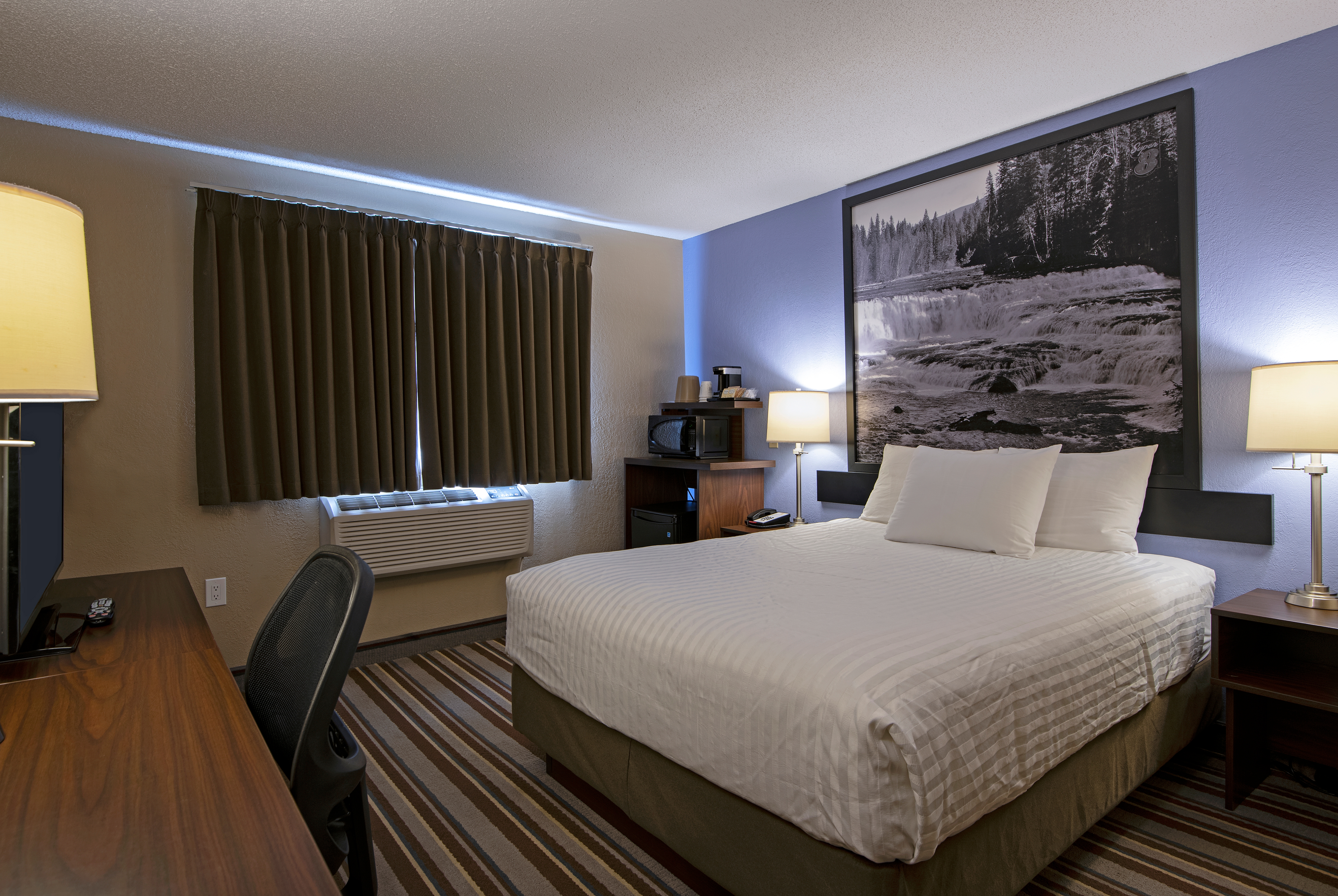Guest room at the Super 8 by Wyndham Kamloops On The Hill in Kamloops, British Columbia