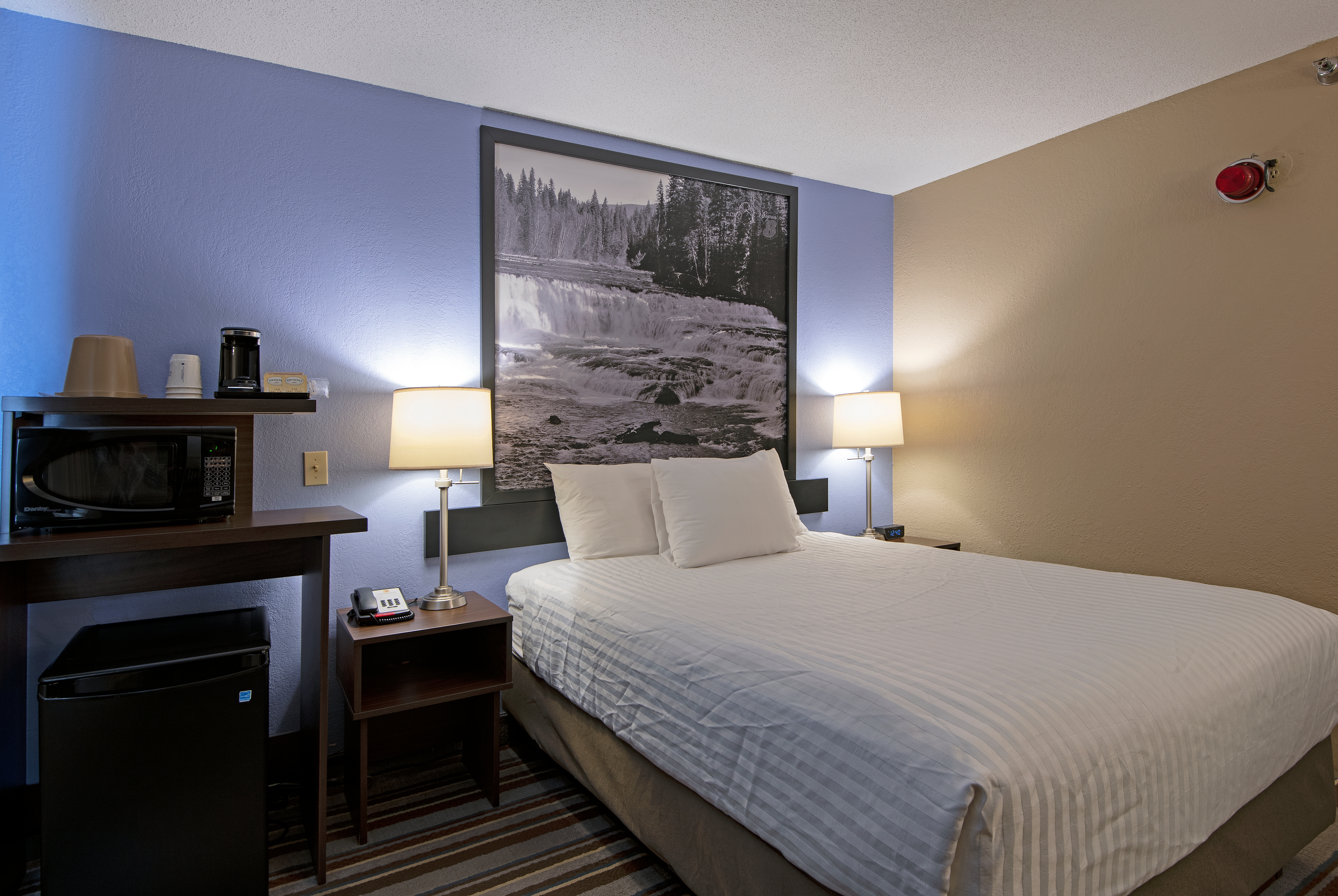 Guest room at the Super 8 by Wyndham Kamloops On The Hill in Kamloops, British Columbia