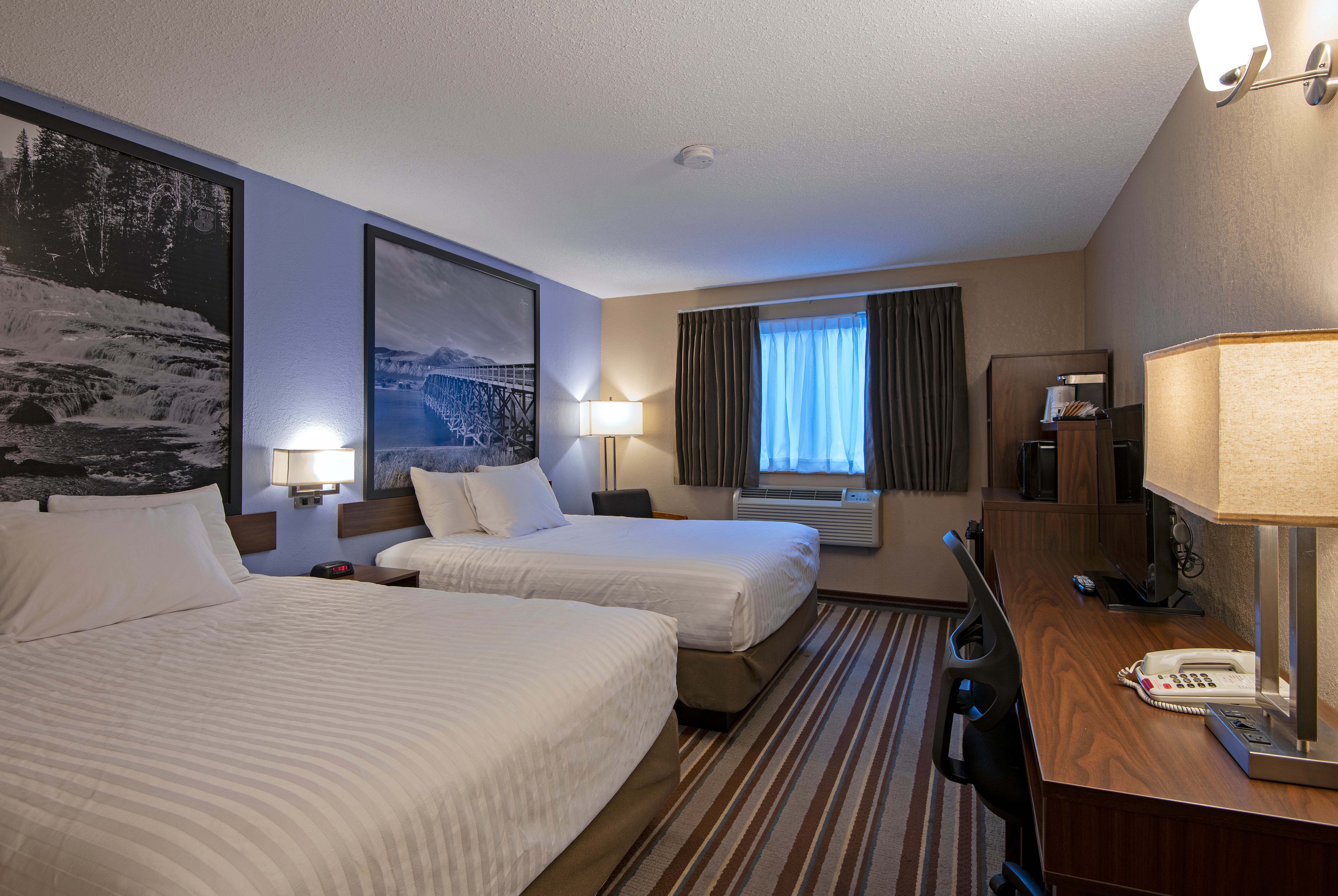 Guest room at the Super 8 by Wyndham Kamloops On The Hill in Kamloops, British Columbia