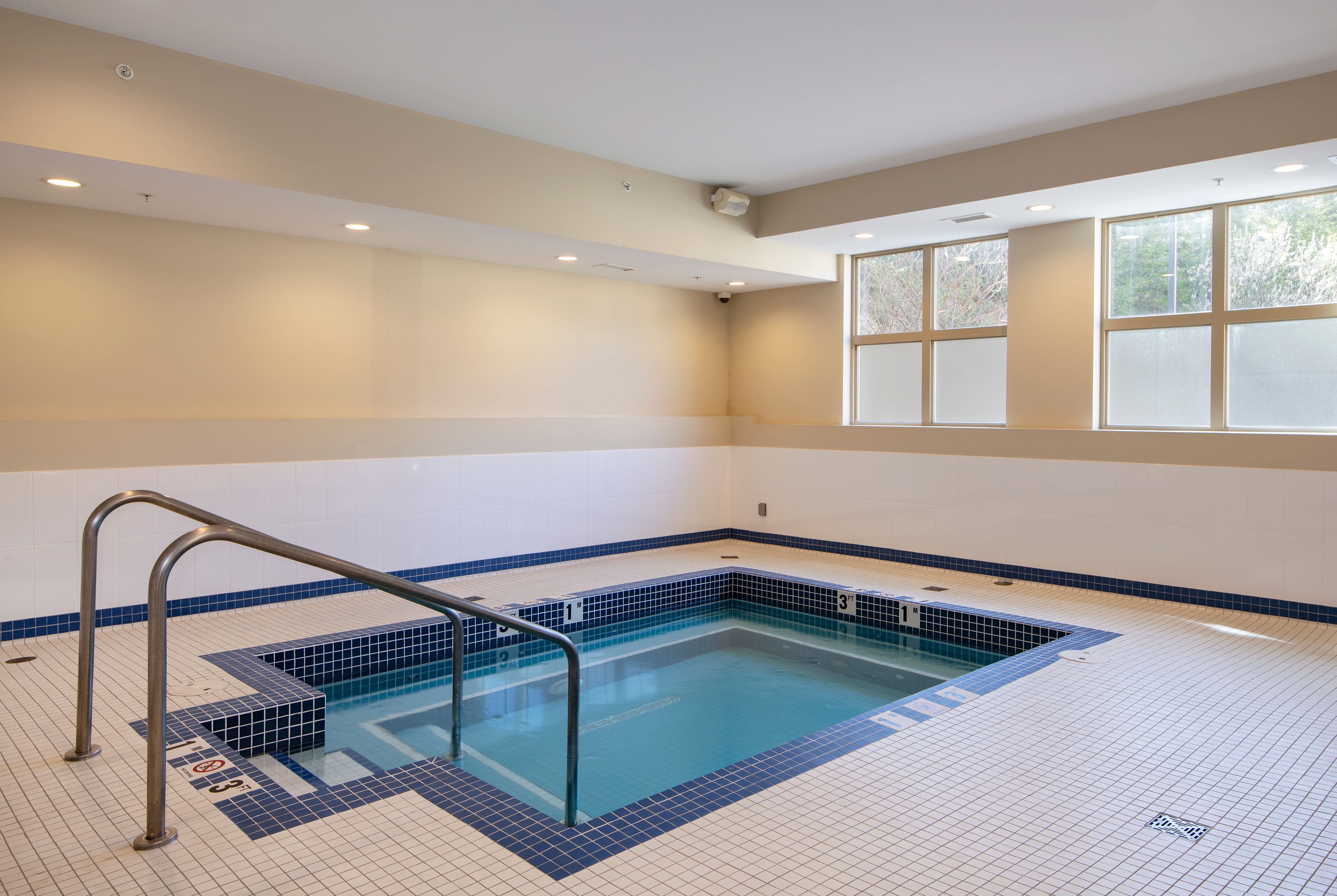 Hot tub at the Super 8 by Wyndham Kamloops On The Hill in Kamloops, British Columbia