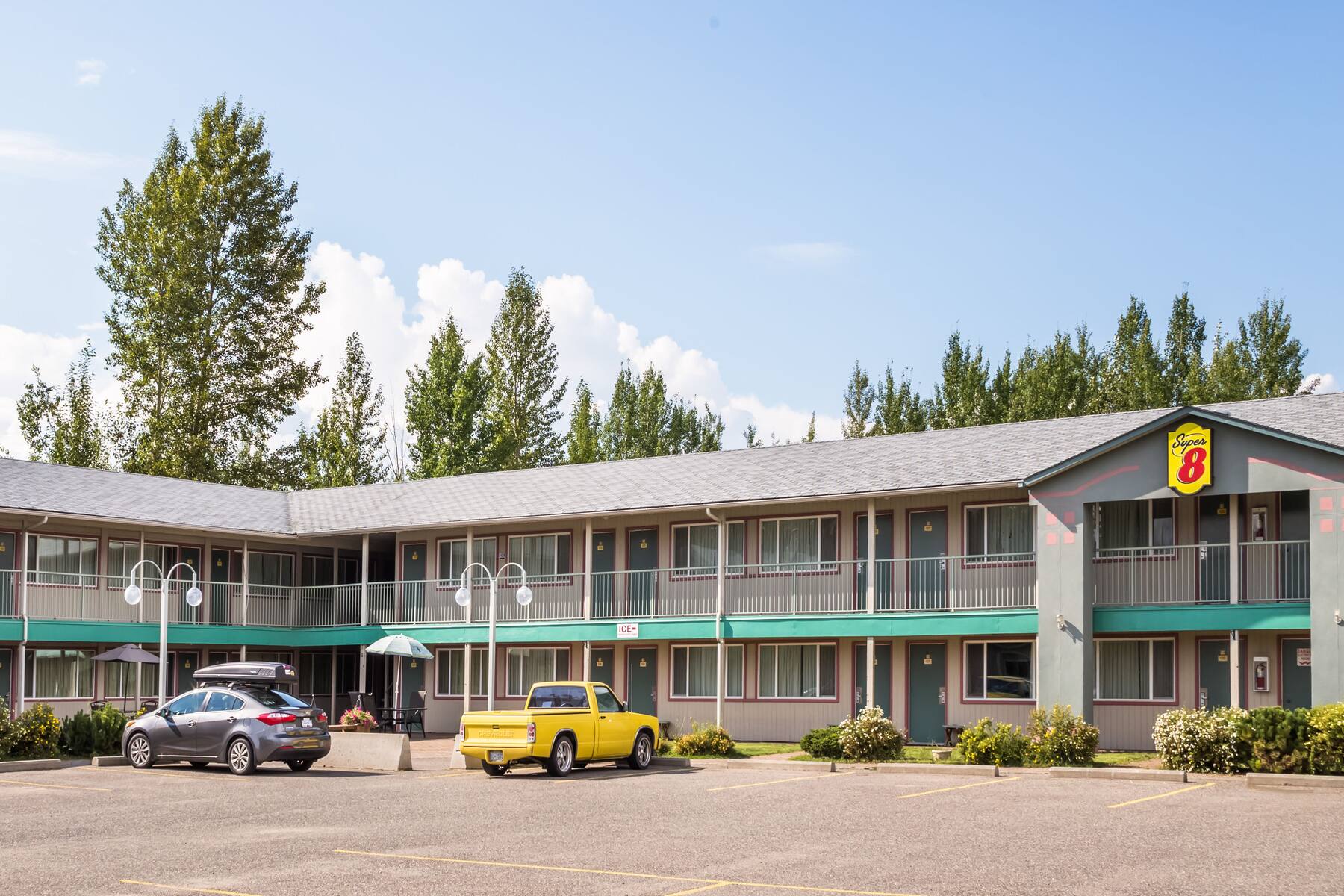 Exterior of Super 8 Quesnel BC hotel in Quesnel, British Columbia Exterior of Super 8 Quesnel BC hotel in Quesnel, British Columbia