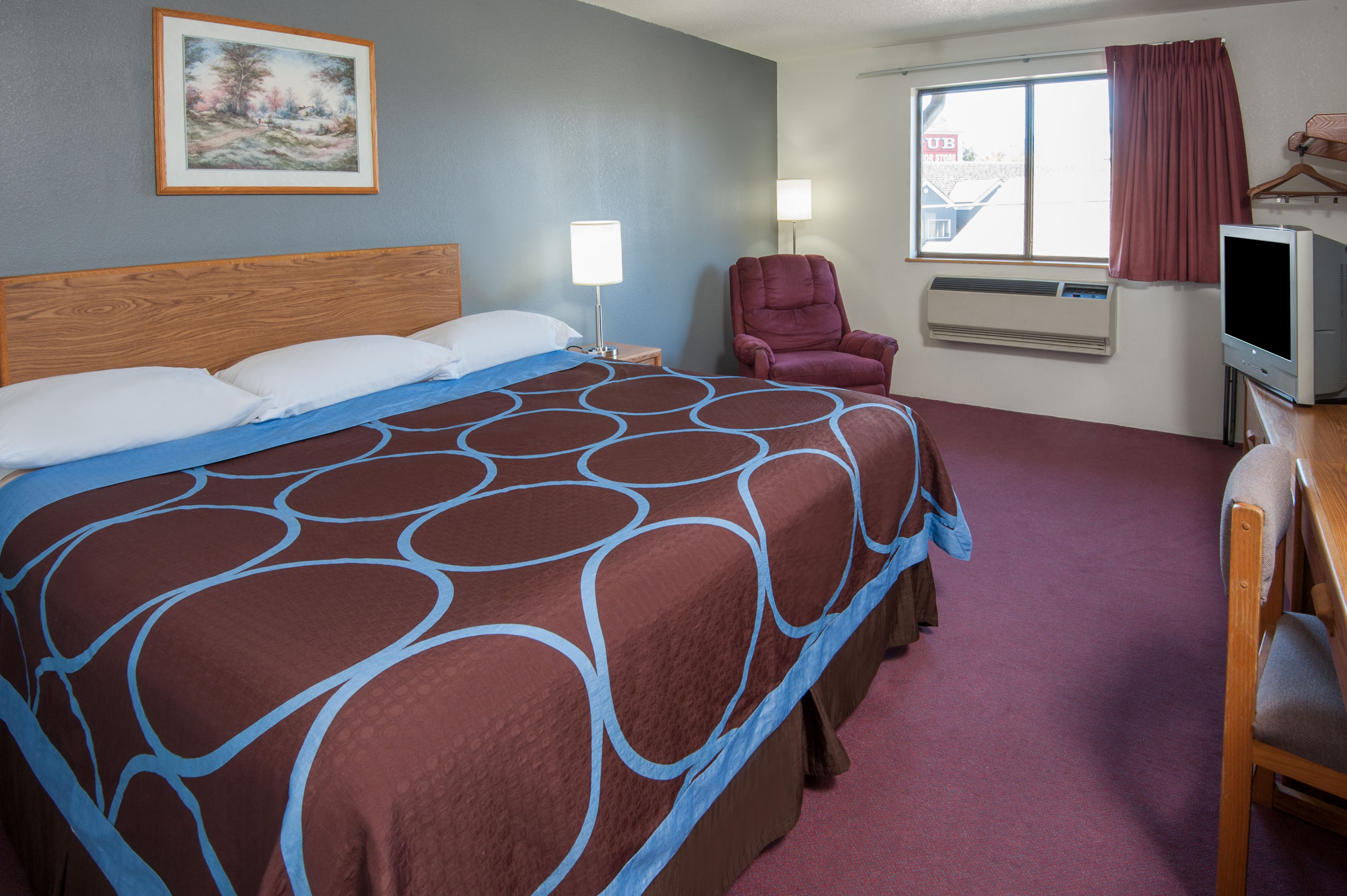 Guest room at the Super 8 by Wyndham Salmon Arm in Salmon Arm, British Columbia