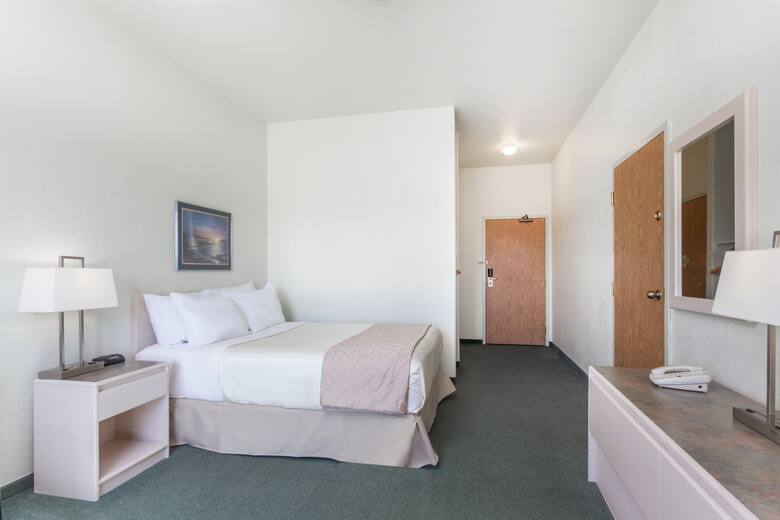 Guest room at the Super 8 Dauphin in Dauphin, Manitoba