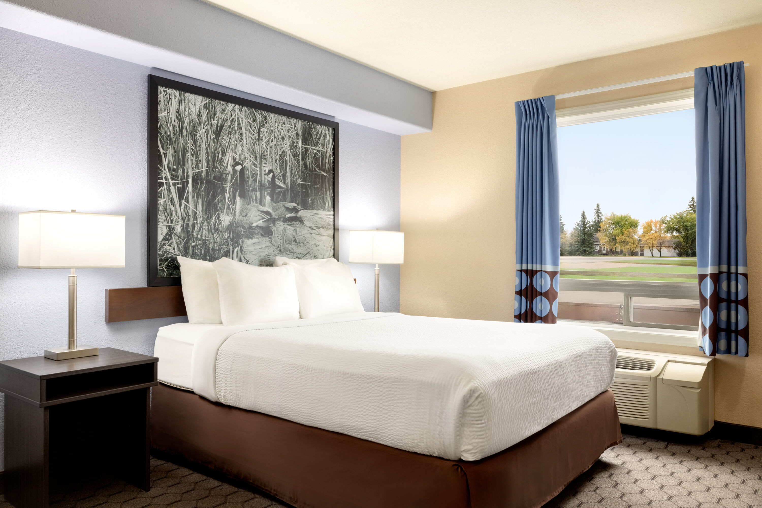 Guest room at the Super 8 by Wyndham Swan River MB in Swan River, Manitoba