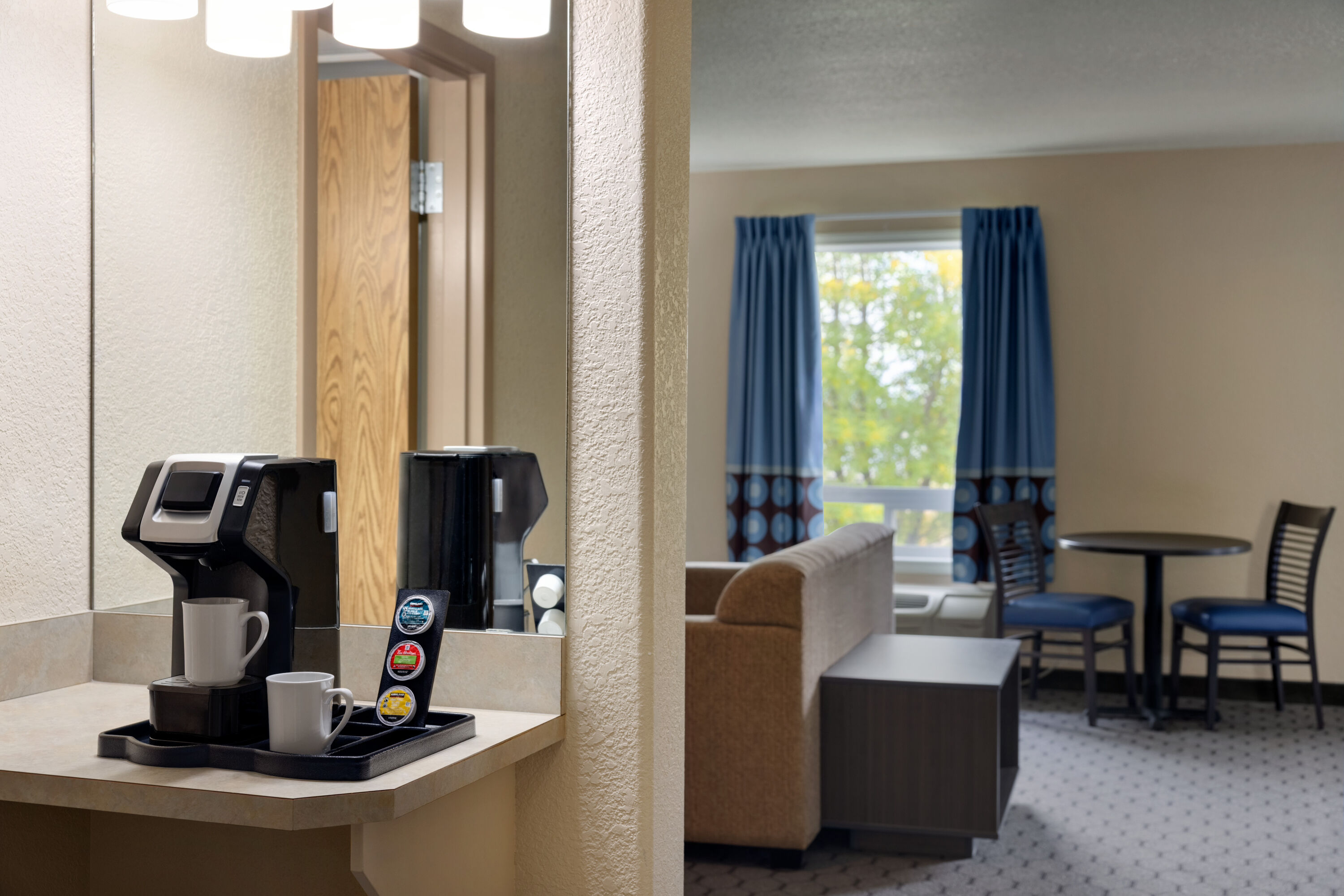Super 8 by Wyndham Swan River MB suite in Swan River, Manitoba