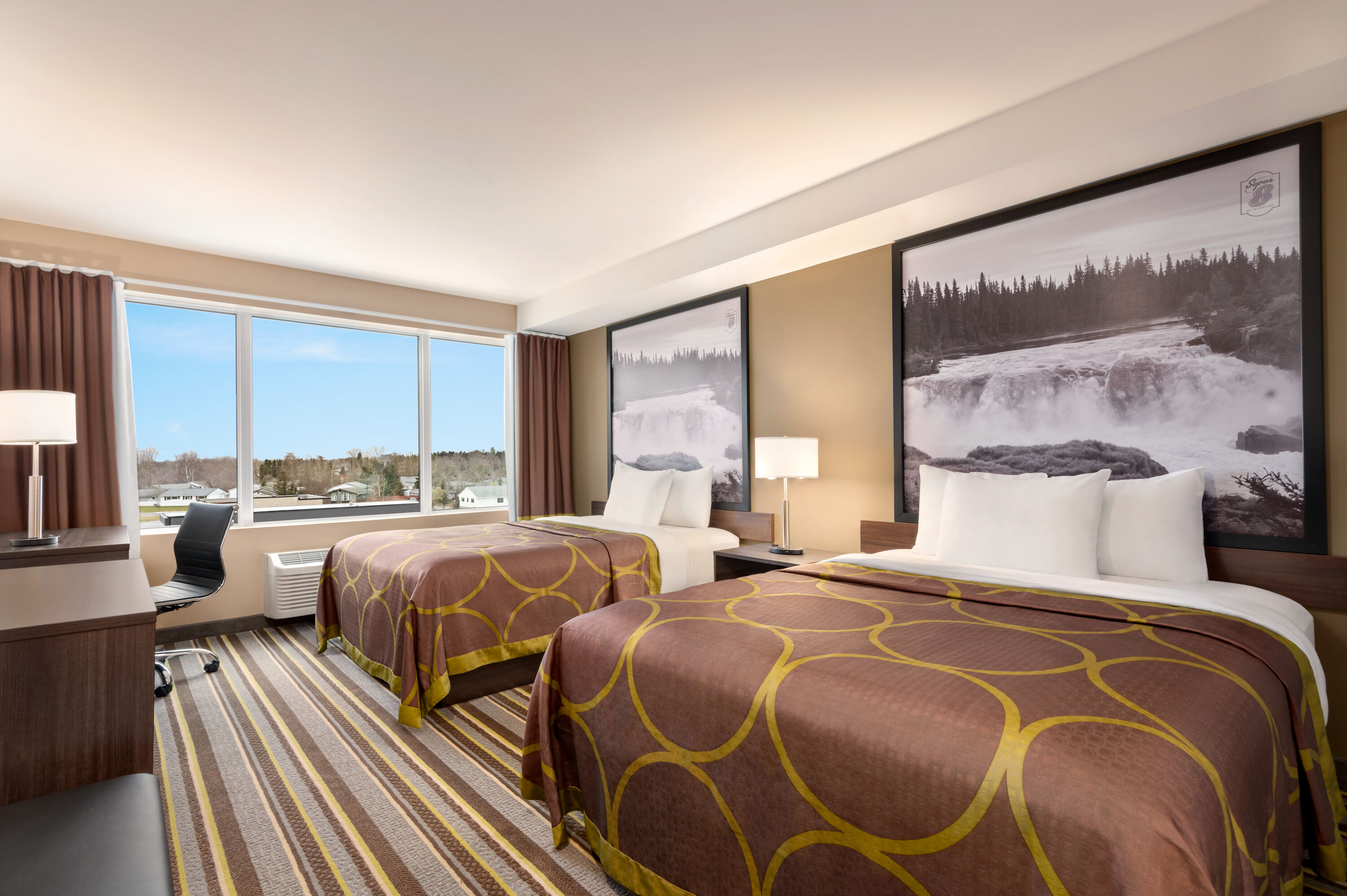 Guest room at the Super 8 by Wyndham Thompson in Thompson, Manitoba