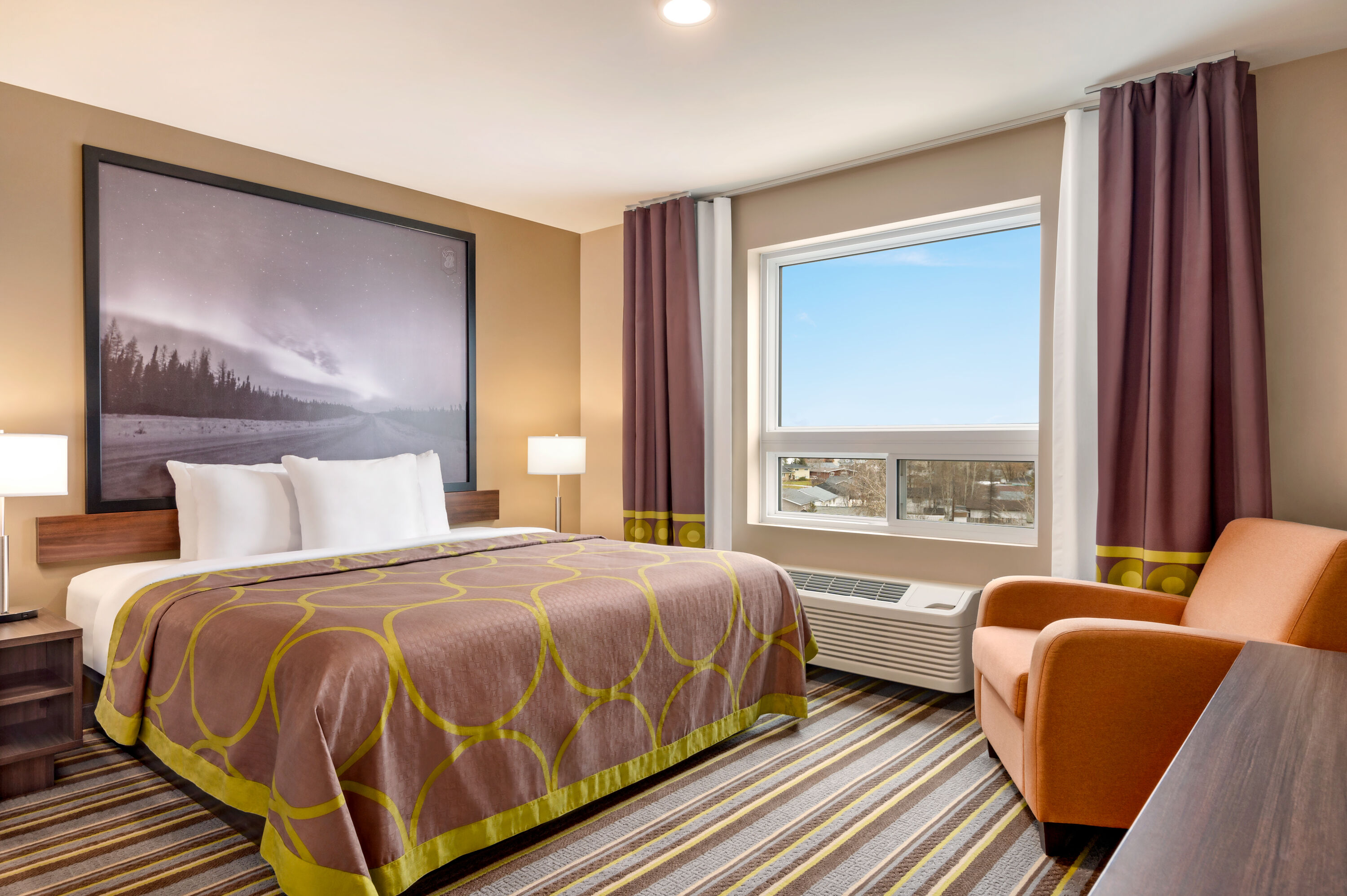 Super 8 by Wyndham Thompson suite in Thompson, Manitoba